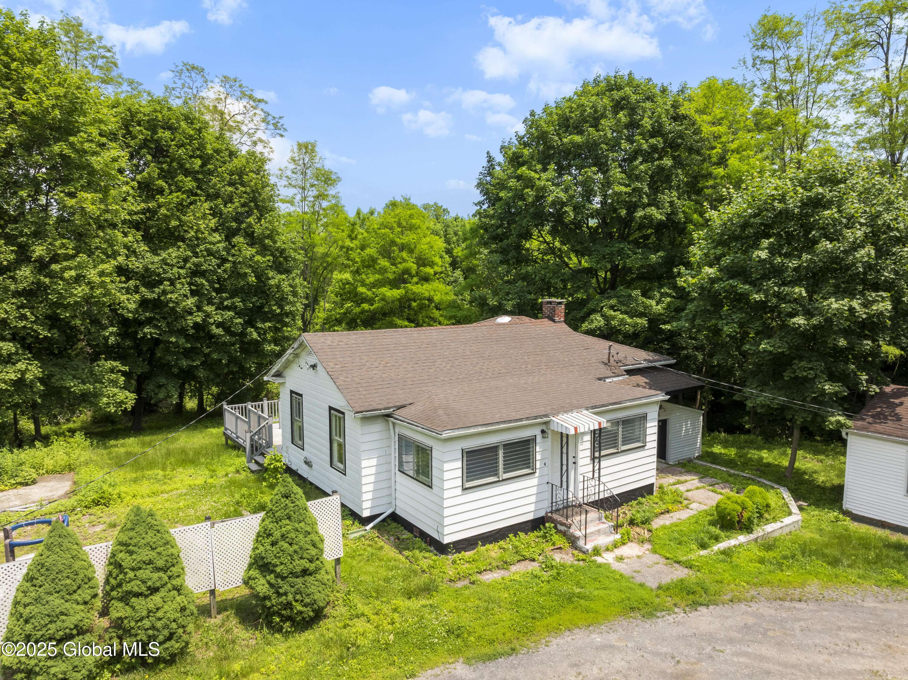 Leeds, NY 12451,1588 Co Rd 23B