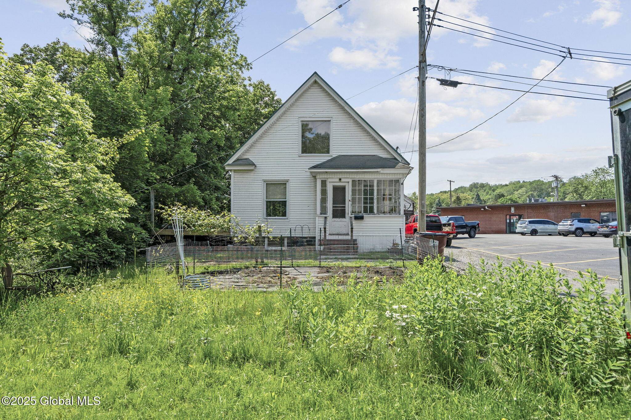 Gloversville, NY 12078,4 River Street