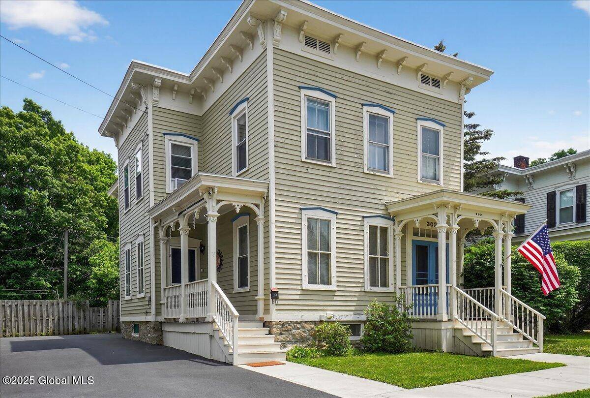 Johnstown, NY 12095,302 S William Street