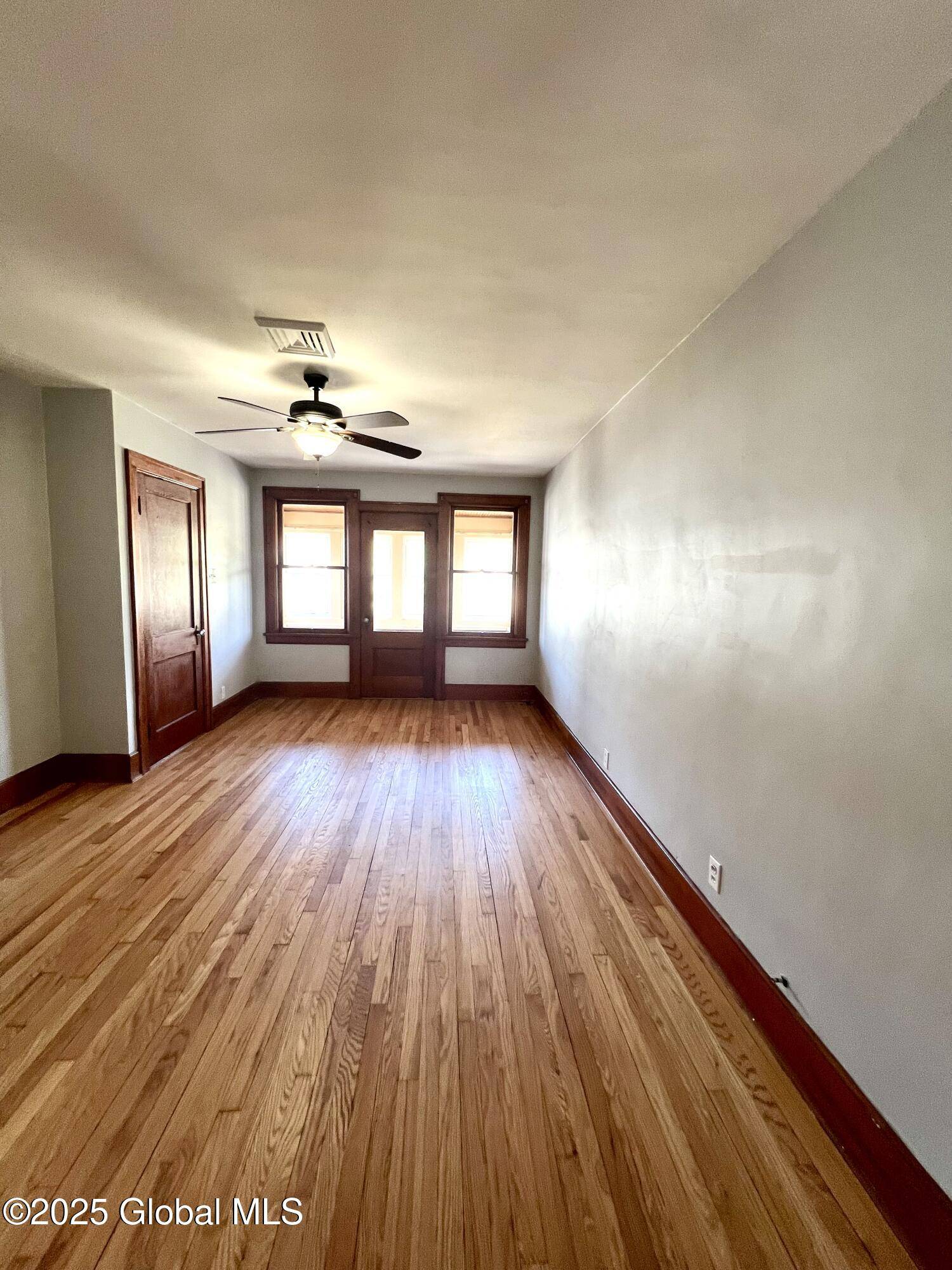 Amsterdam, NY 12010,40 Mathias Avenue #Upstairs Apartment Unit 2