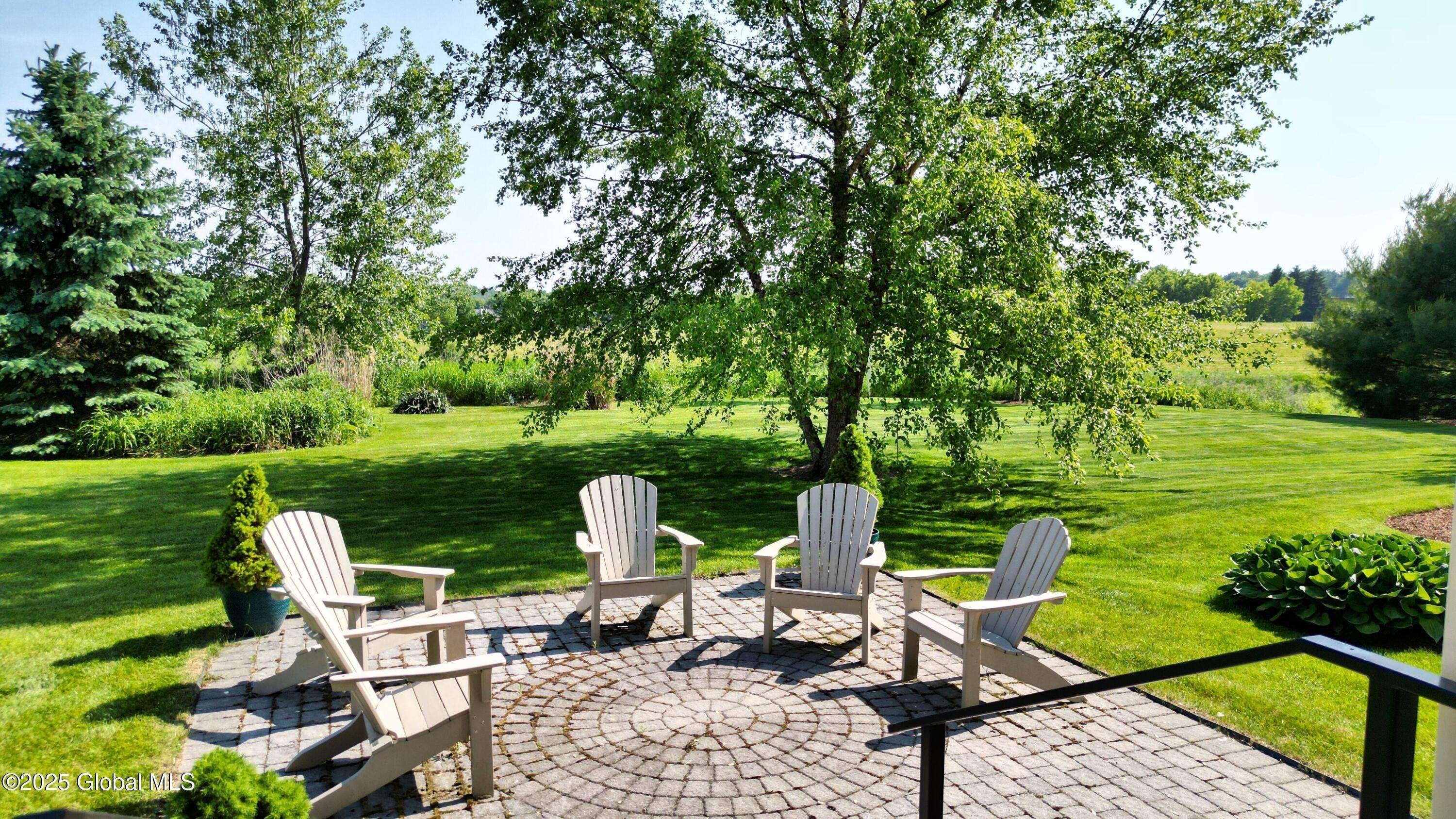 Queensbury, NY 12804,20 Beekman Place
