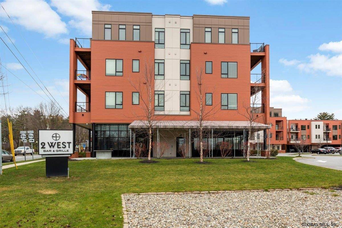 Saratoga Springs, NY 12866,2 West Avenue