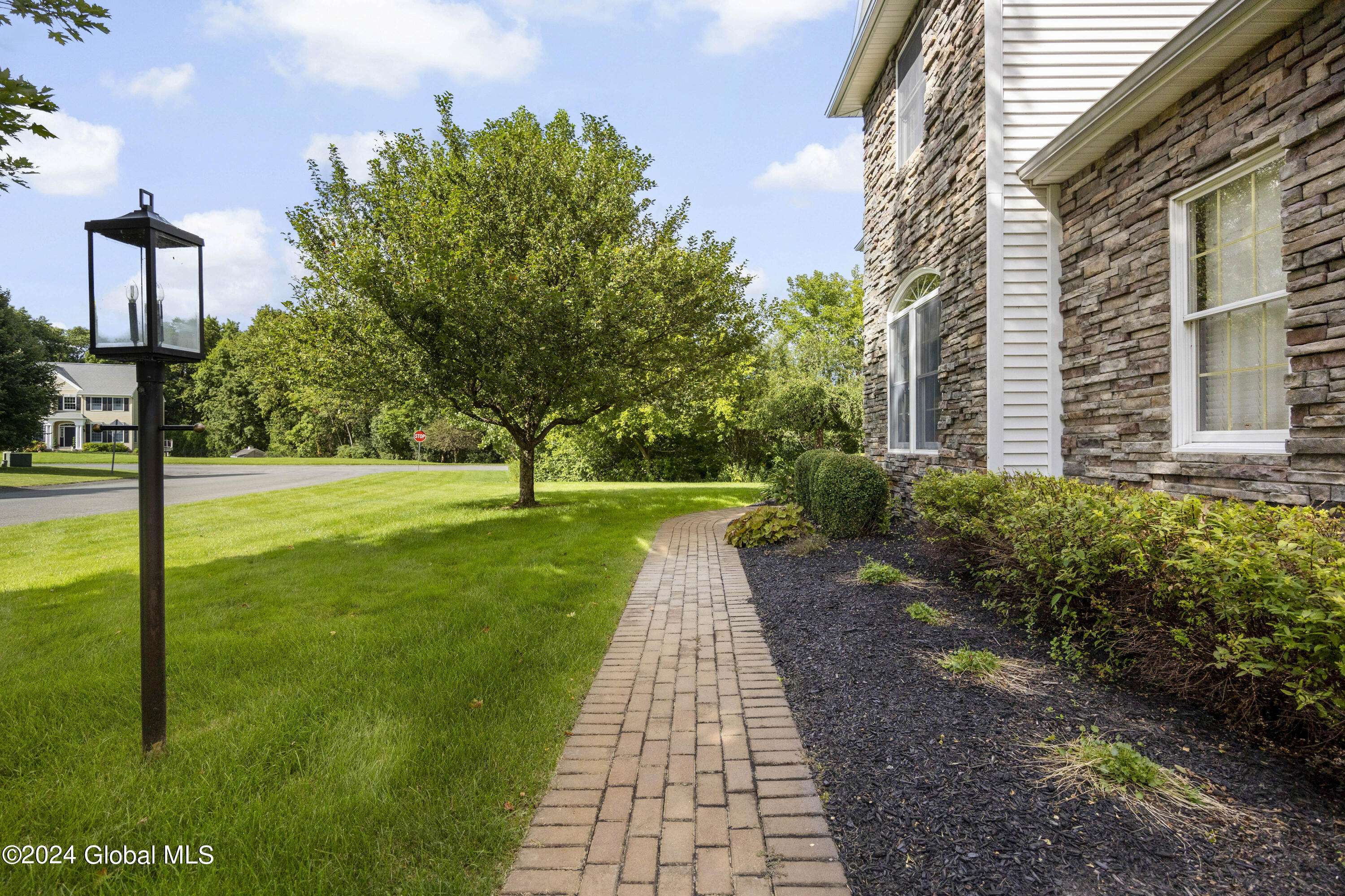 Colonie, NY 12047,2 Wetherby Court