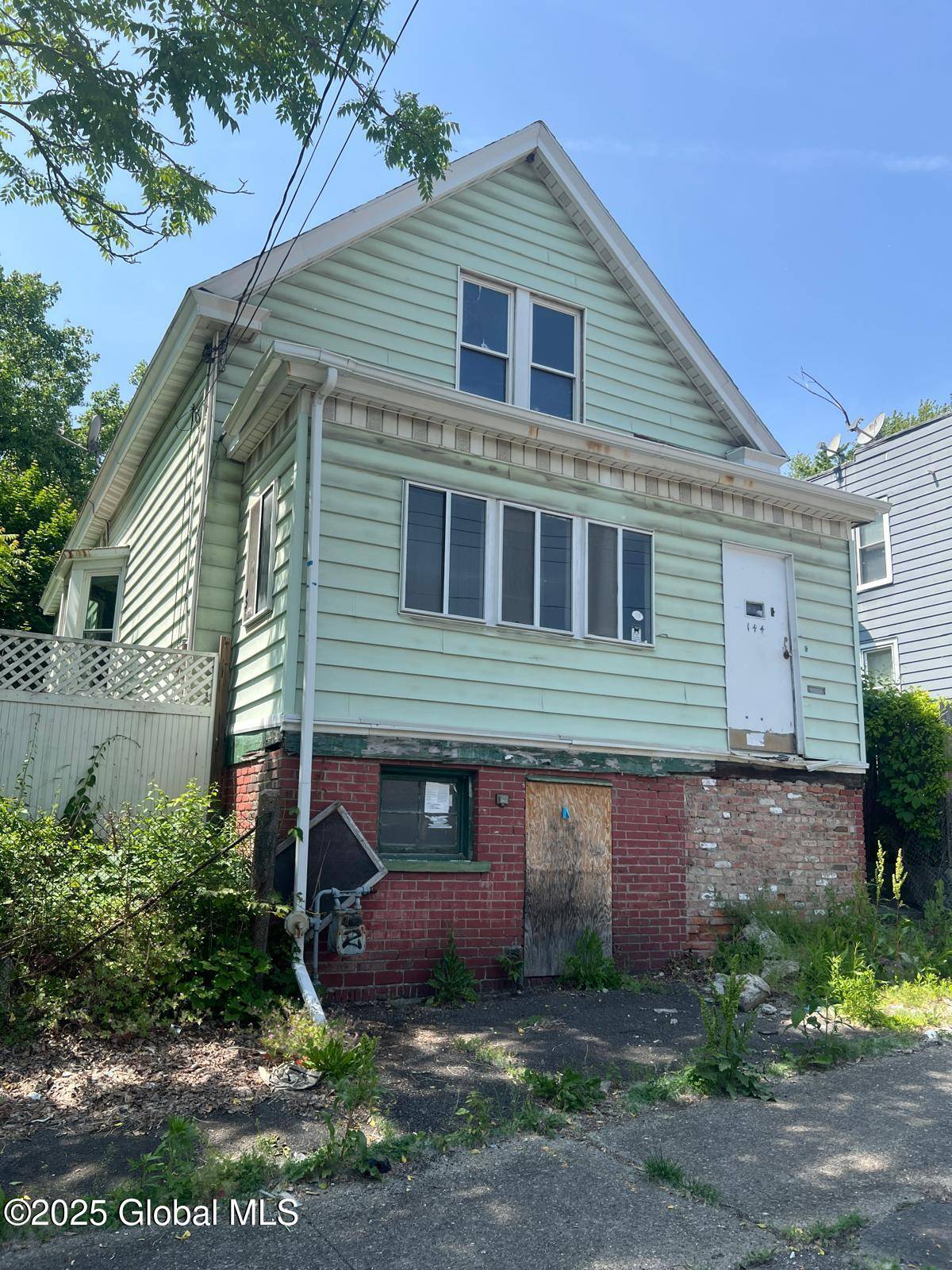 Albany, NY 12202,144 S Hawk Street