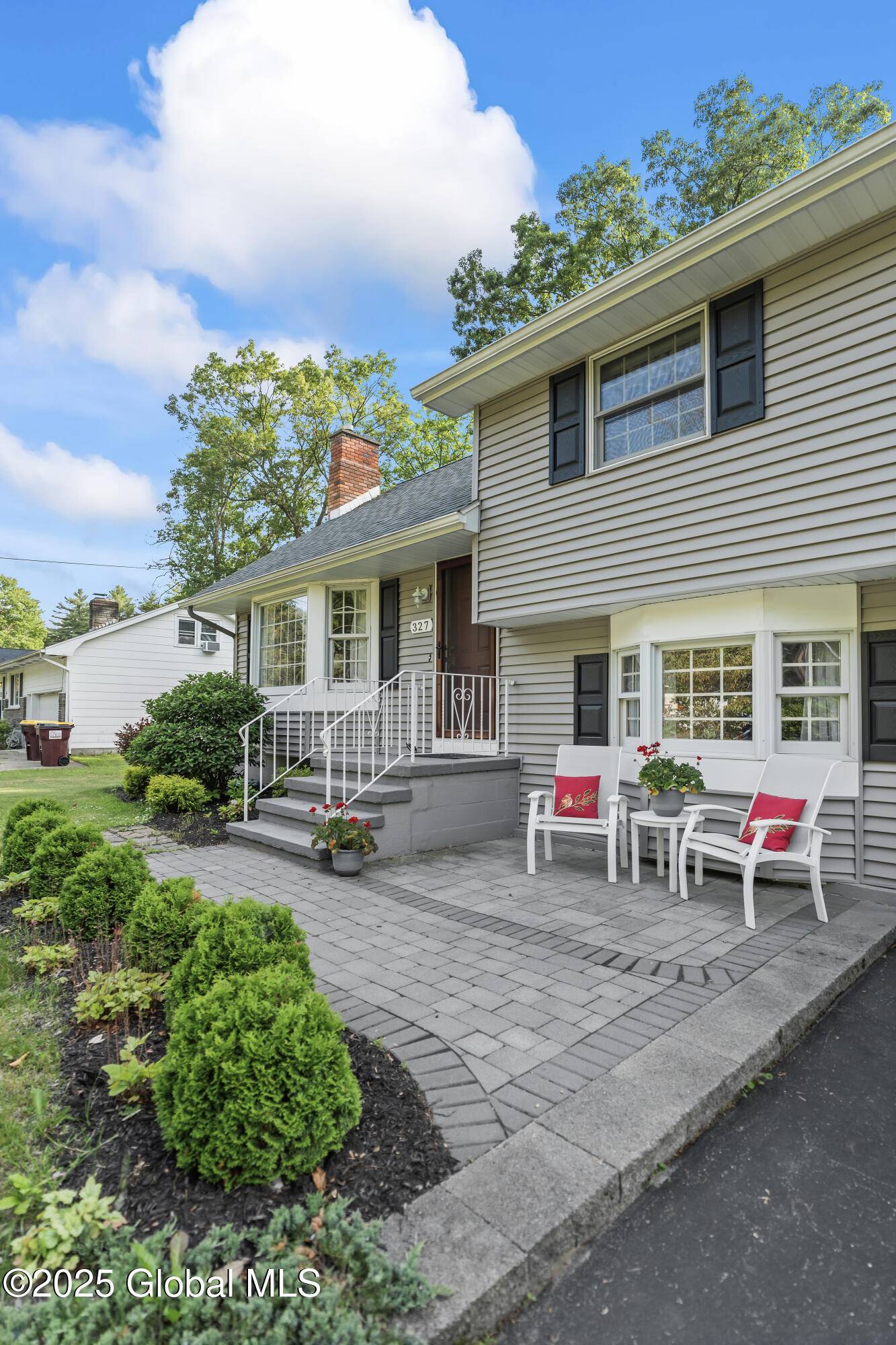 Ballston, NY 12020,327 Moonlight Drive