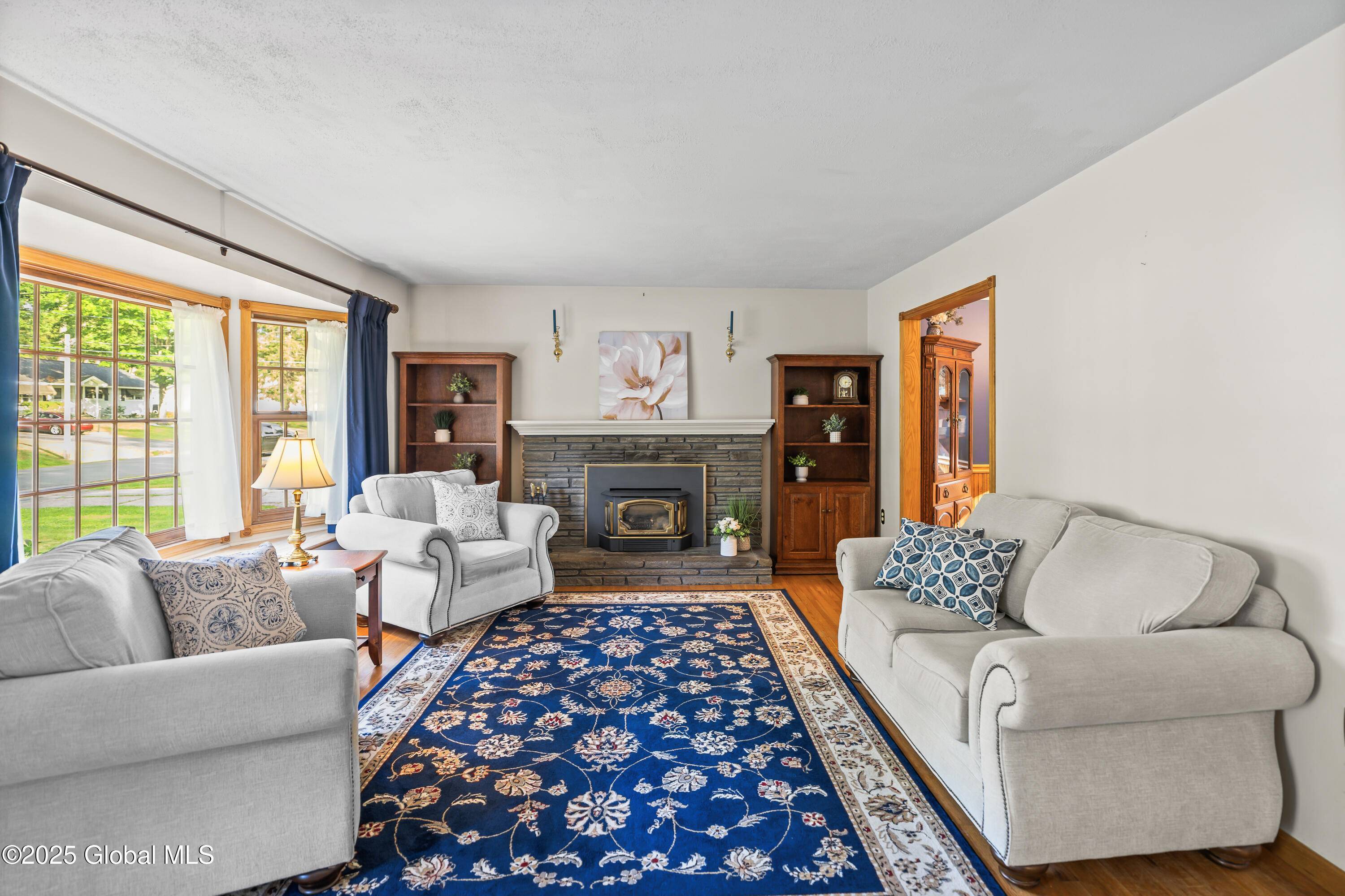 Ballston, NY 12020,327 Moonlight Drive