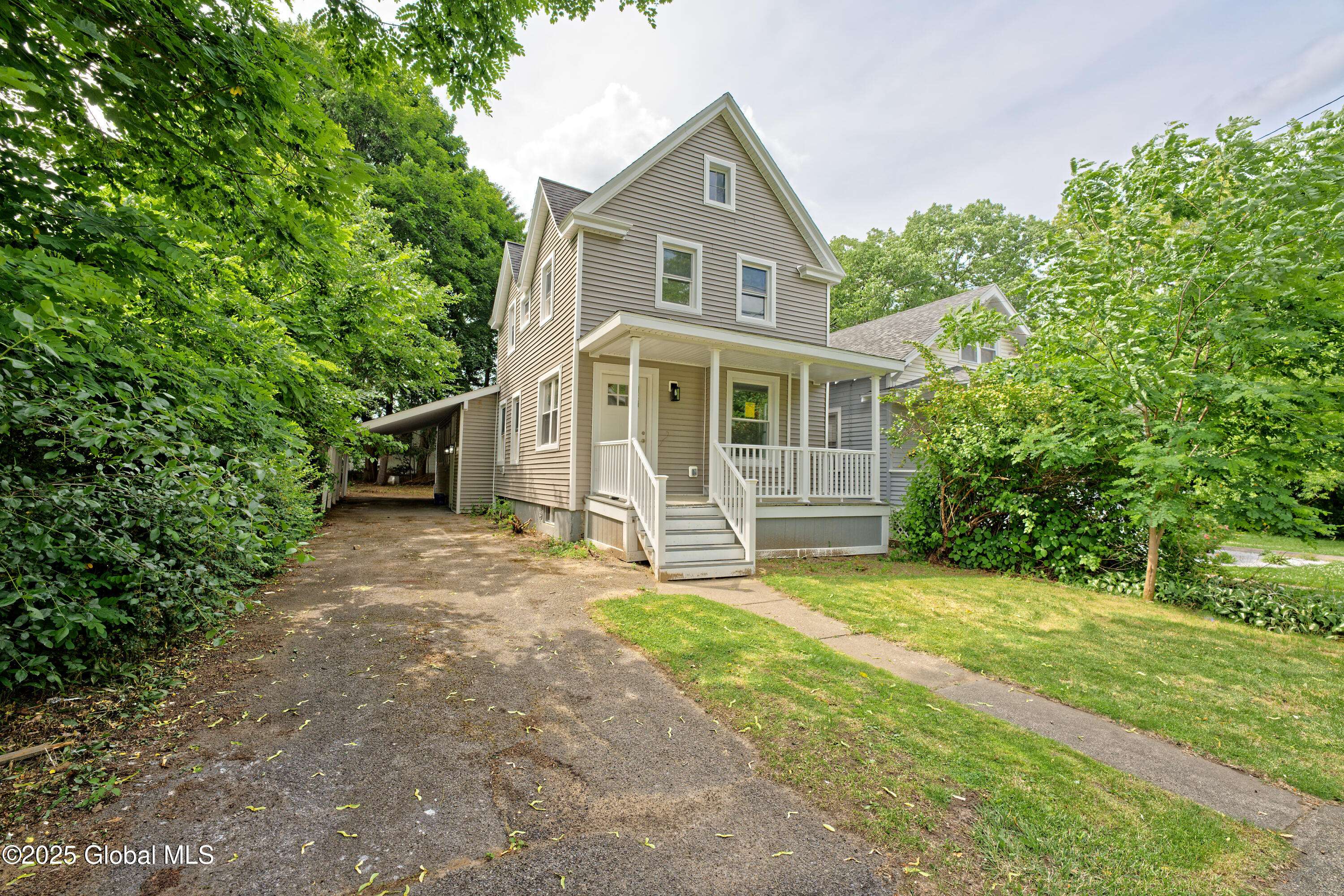 Niskayuna, NY 12309,1095 Palmer Avenue