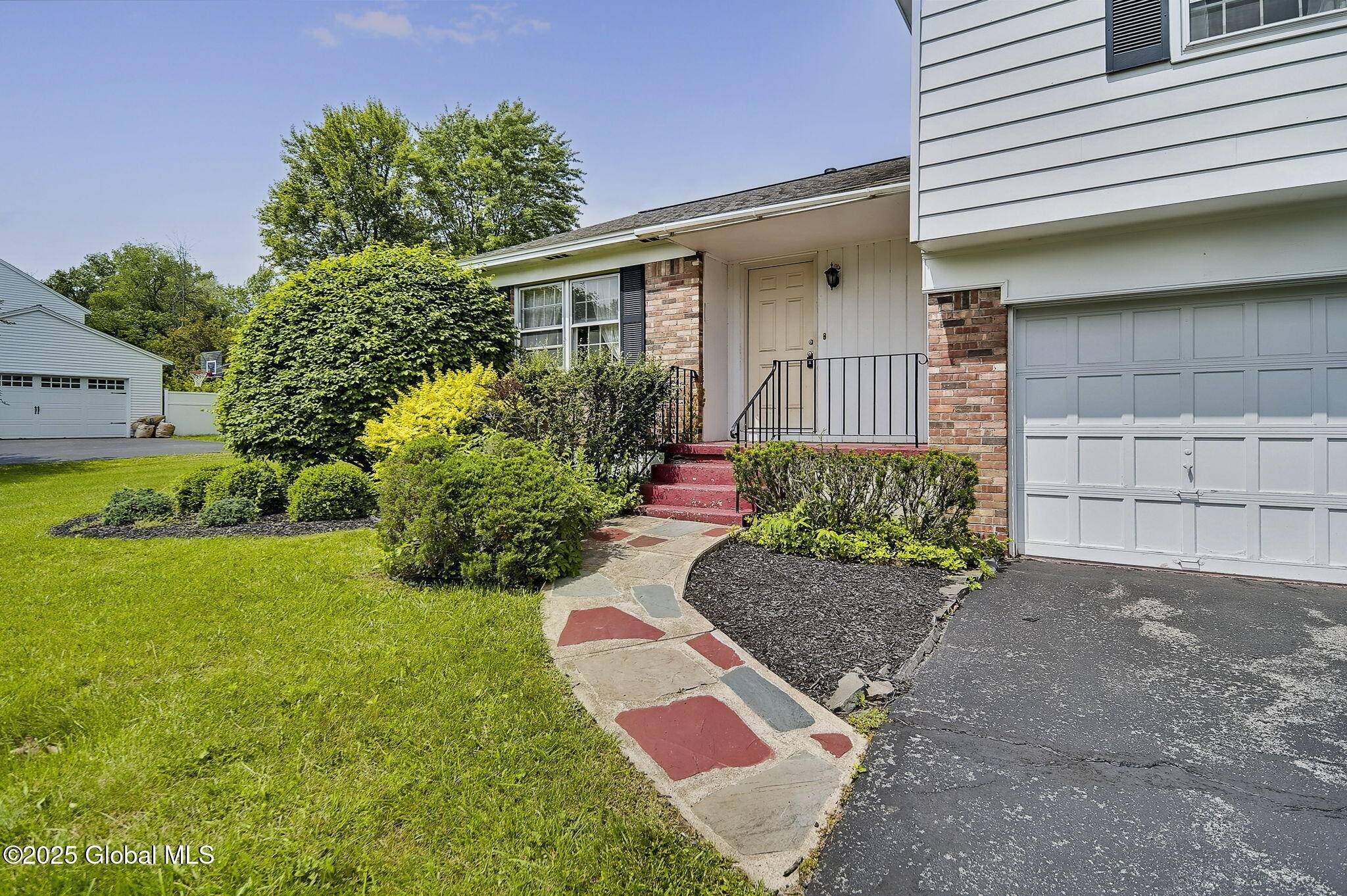 Glenville, NY 12302,35 Heritage Parkway