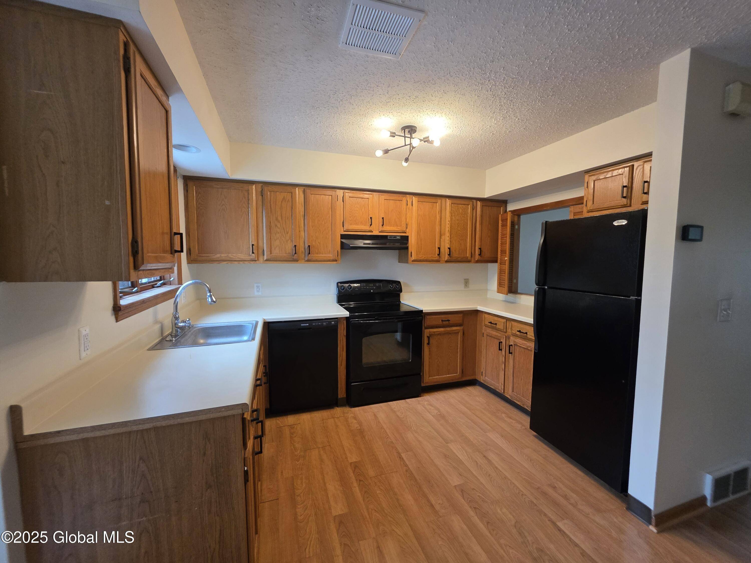 Scotia, NY 12302,222 S Ten Broeck Street #26