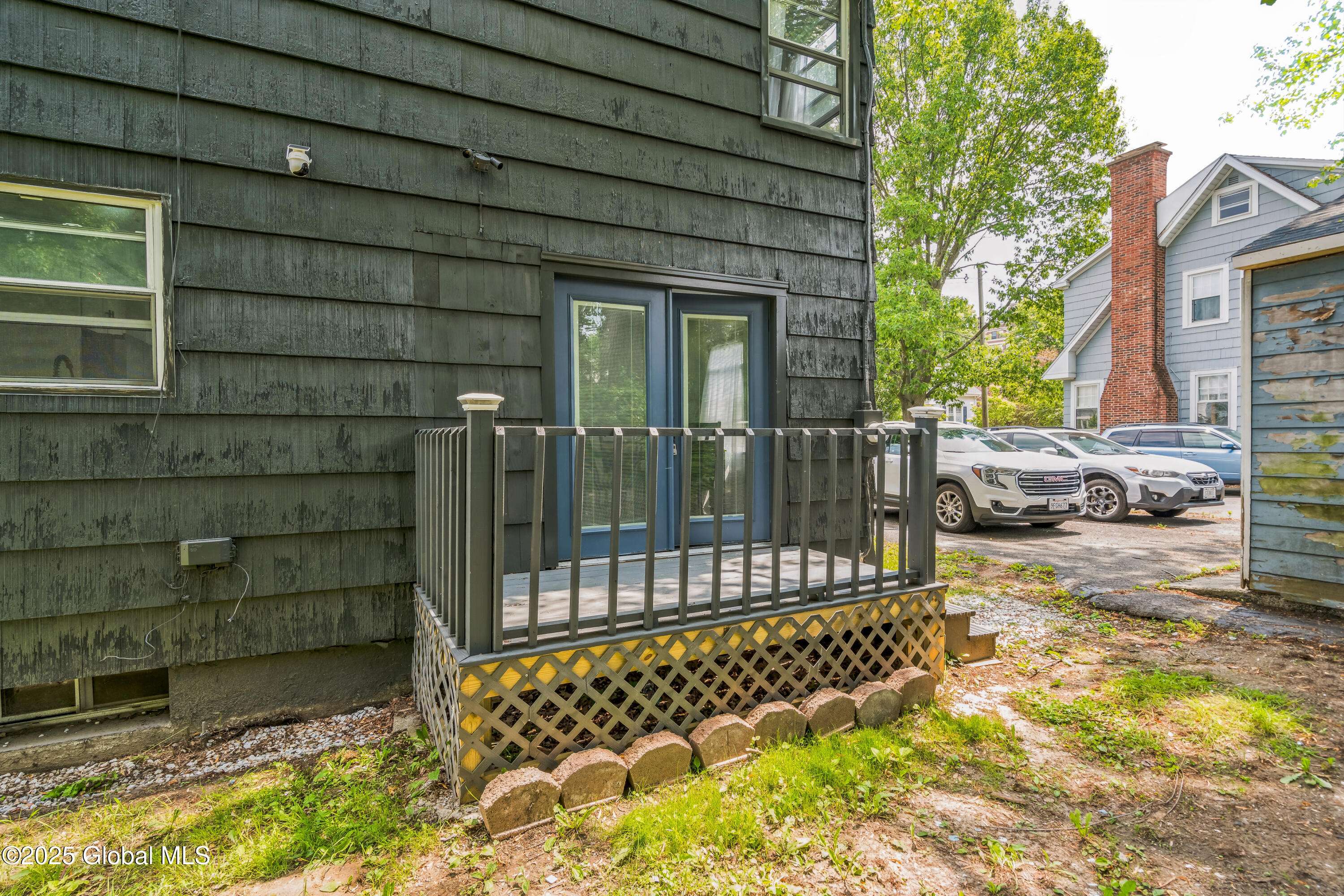 Albany, NY 12208,118 Winnie Street