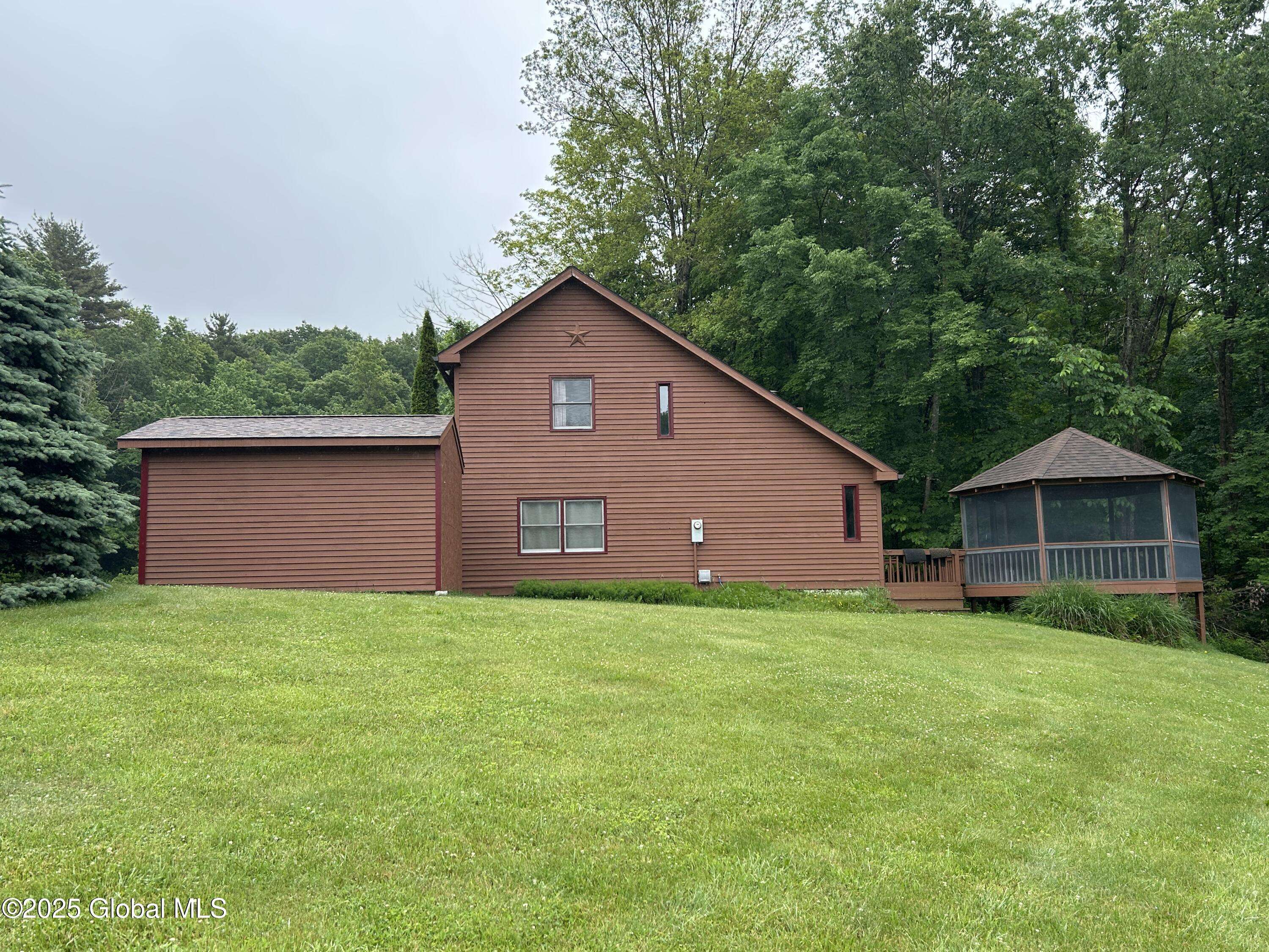 Hampton, NY 12887,11 Ridgecrest Way