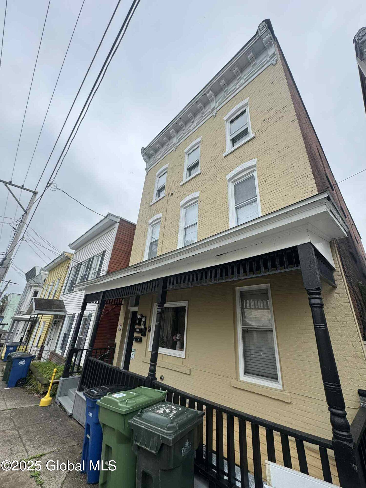 Cohoes, NY 12047,19 Church Street