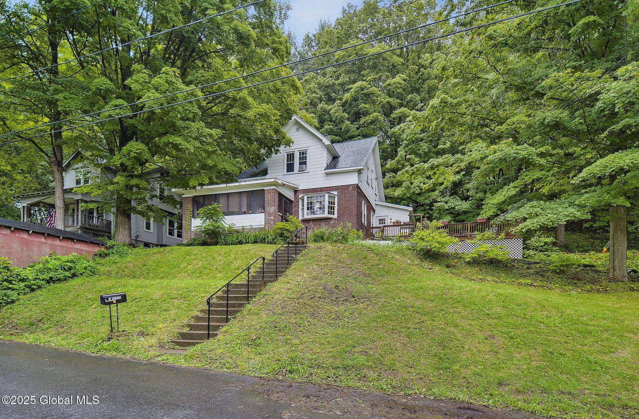 Brunswick, NY 12180,1 Yates Street
