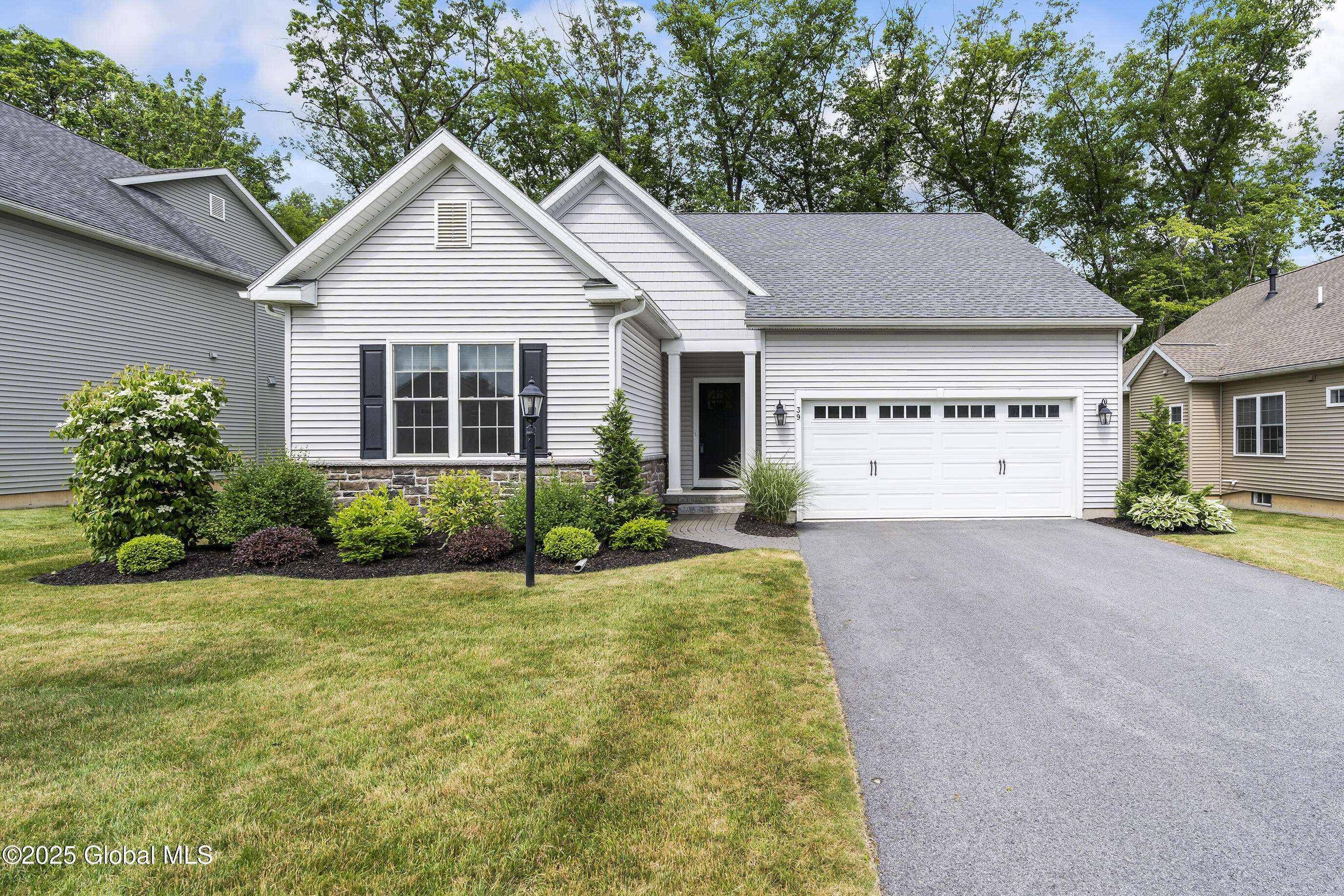 Clifton Park, NY 12065,39 Linden Park Drive
