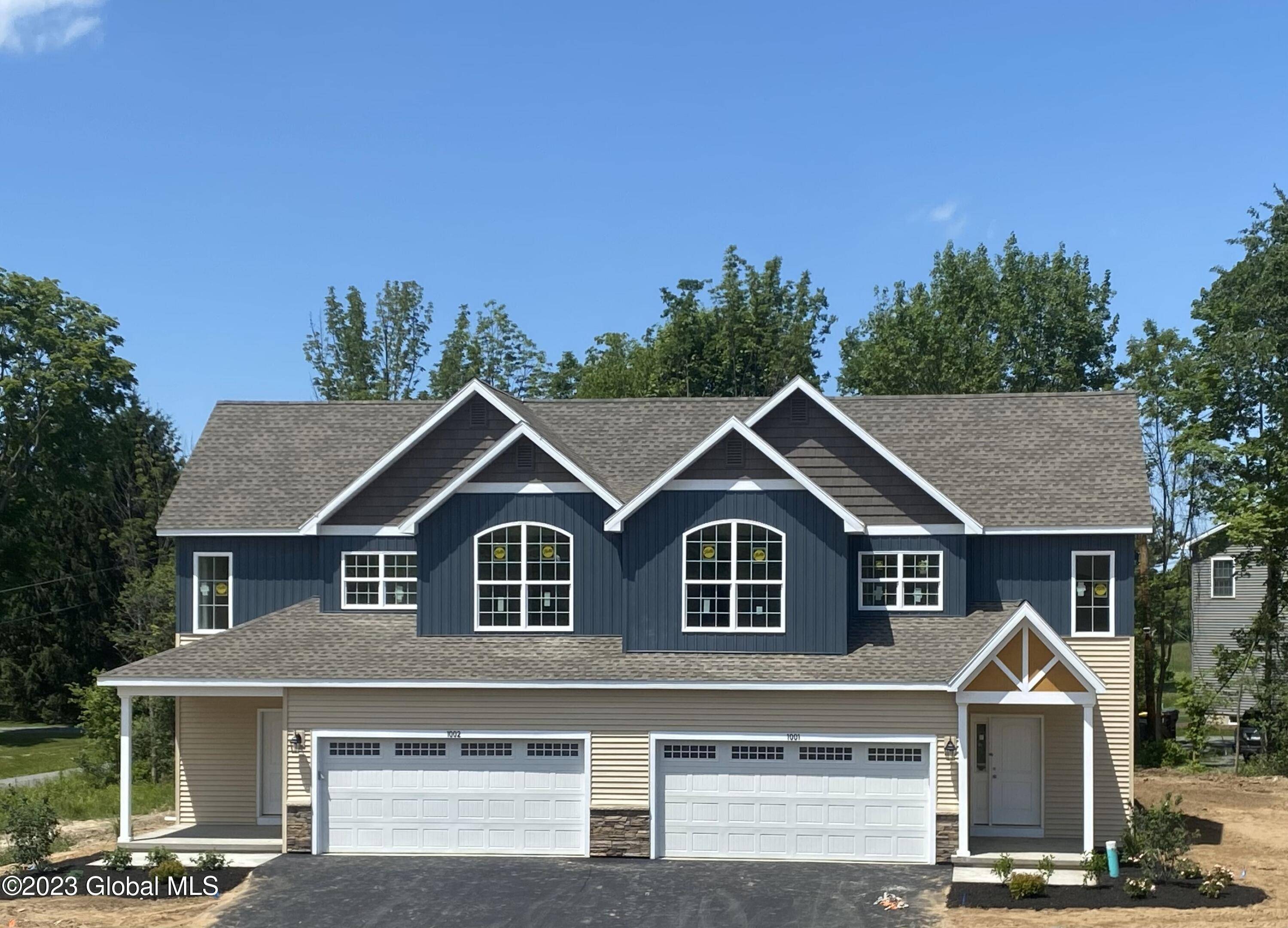 North Greenbush, NY 12180,2302 Brianna Boulevard