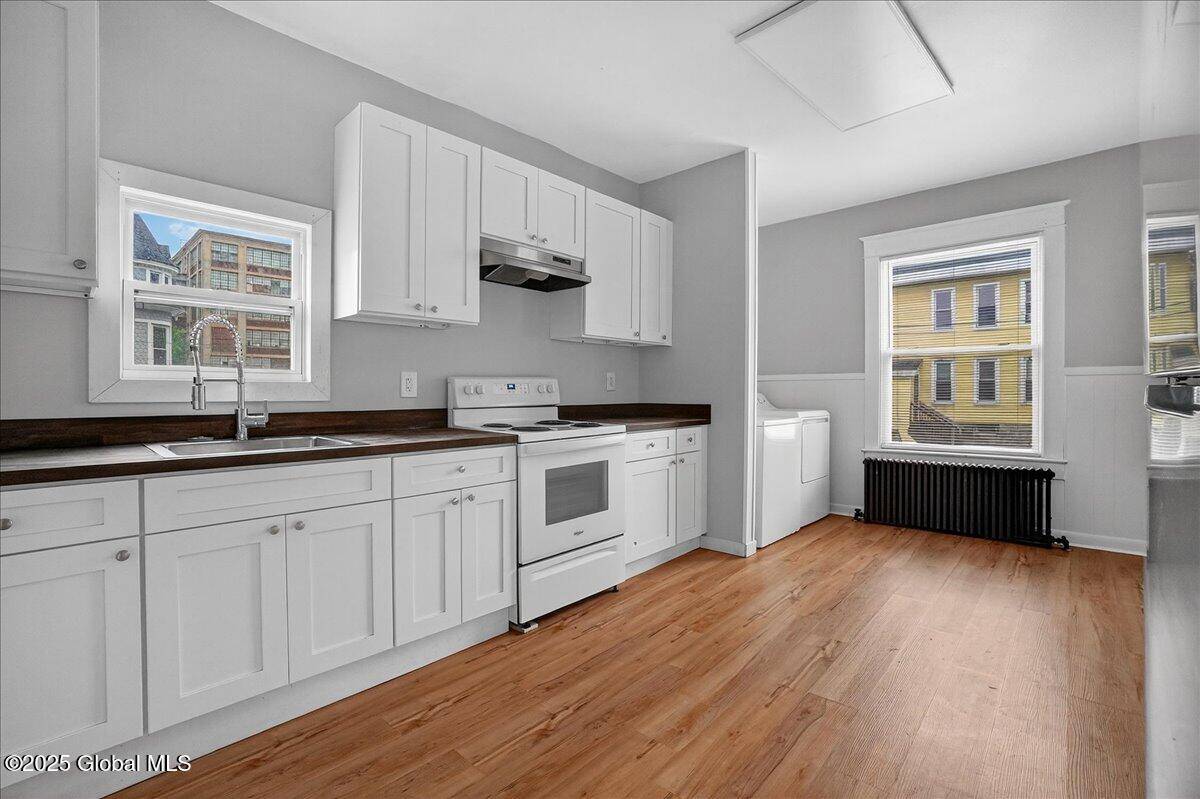 Amsterdam, NY 12010,329 E Main St Street