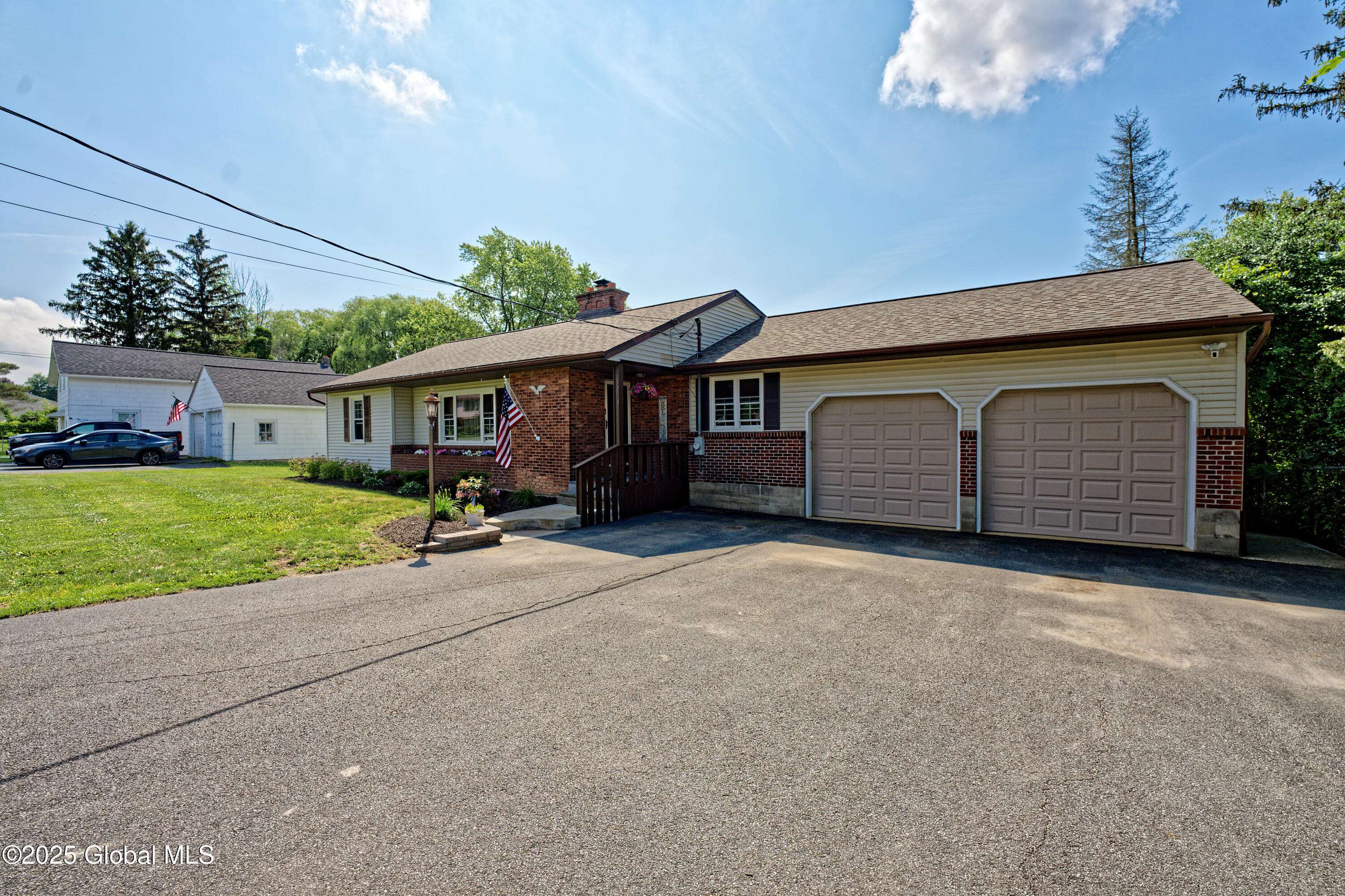 Halfmoon, NY 12188,26 Church Hill Road