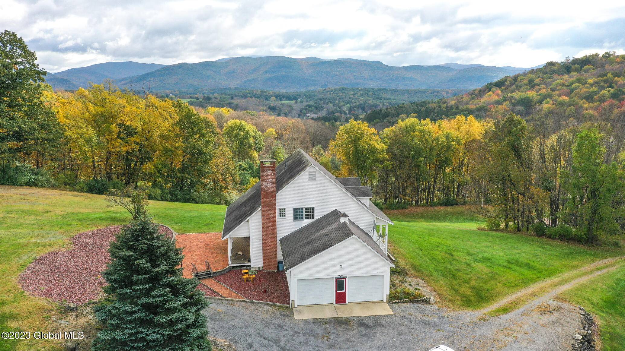 Jackson, NY 12873,42 Stanton Road