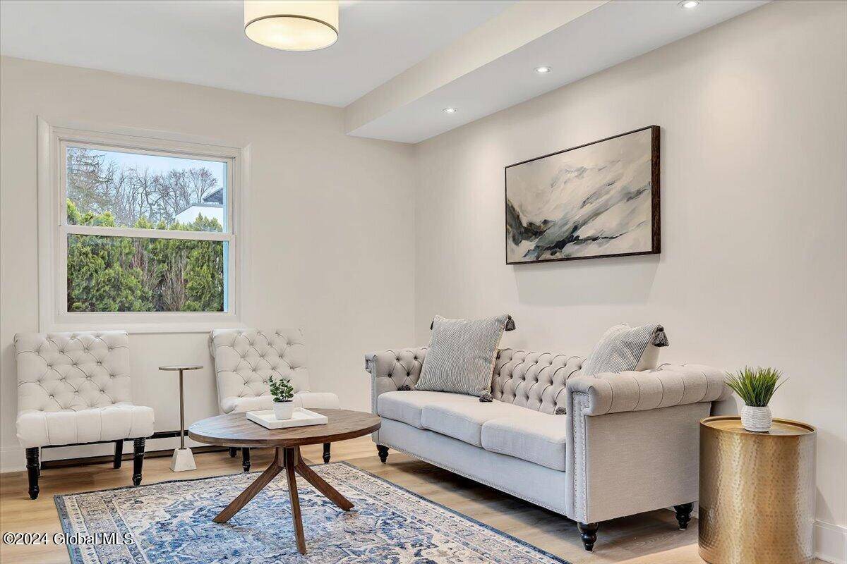 Saratoga Springs, NY 12866,68 Phila Street #3