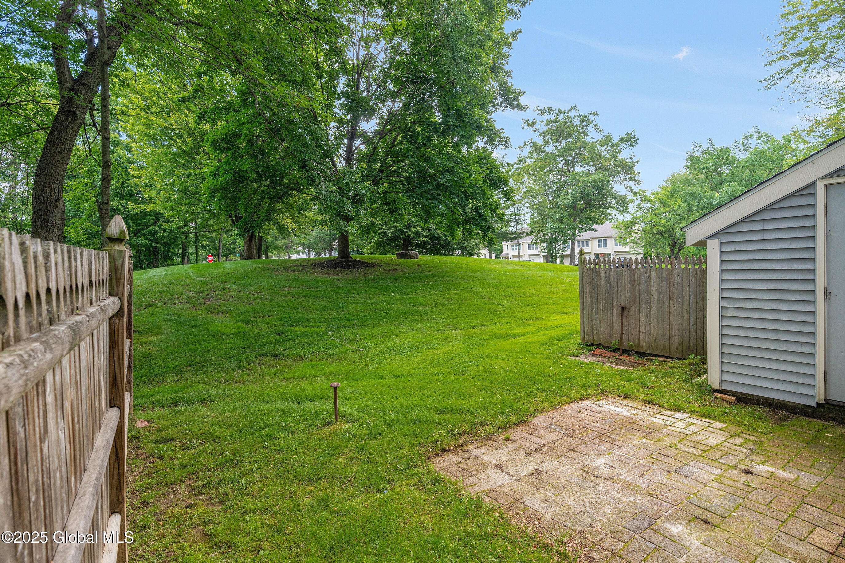 Halfmoon, NY 12065,1 Hale Drive