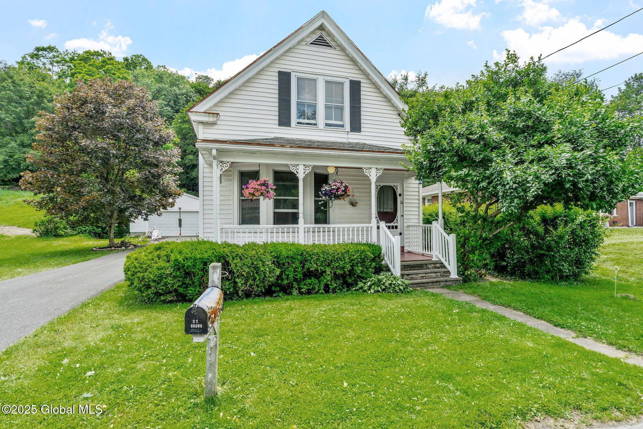 Brunswick, NY 12180,27 Genesee Street