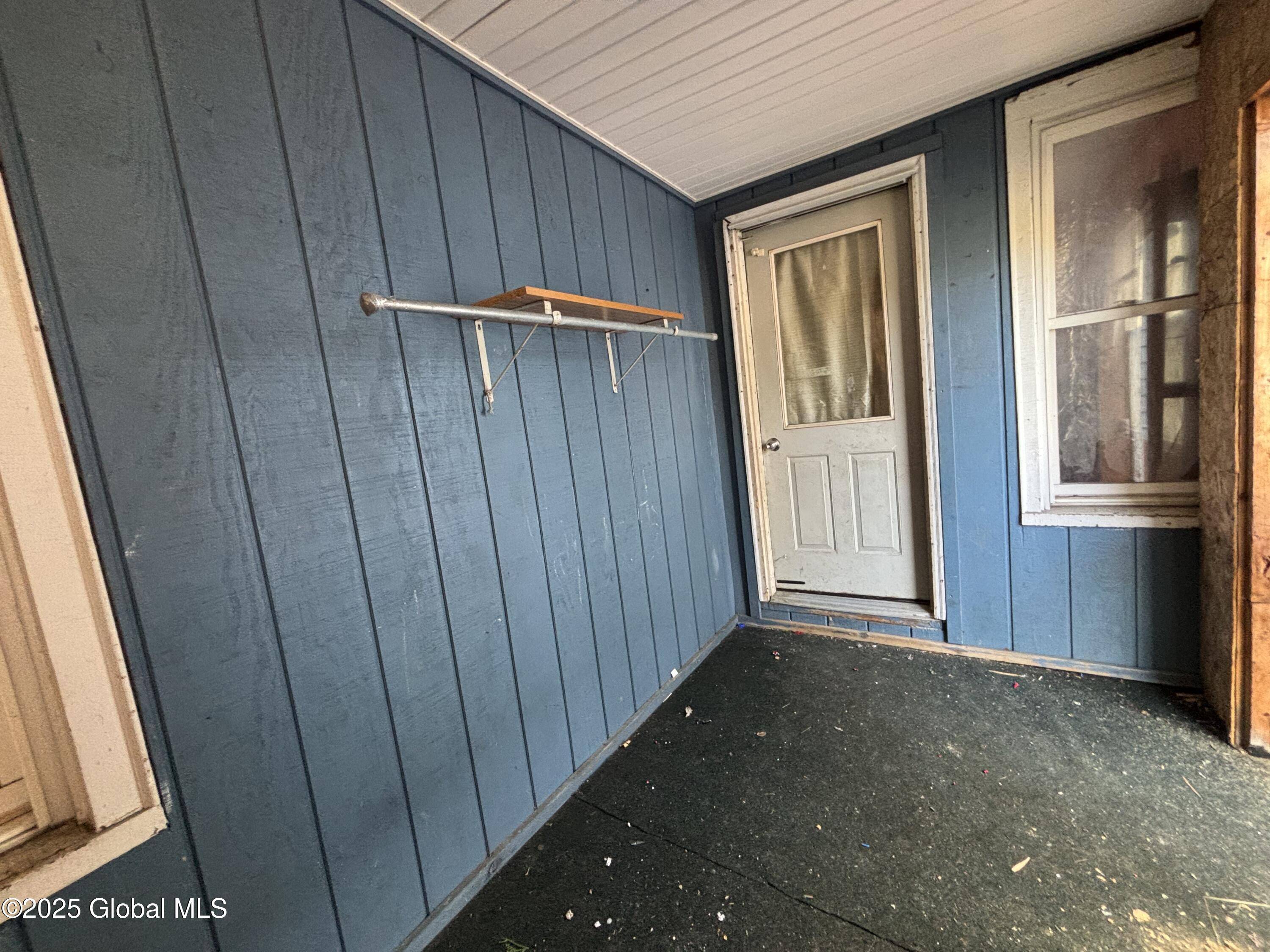 Johnstown, NY 12095,207 Fon Clair Street