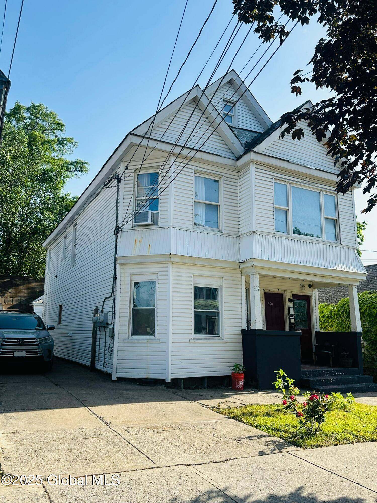 Schenectady, NY 12303,918-922 Bridge Street