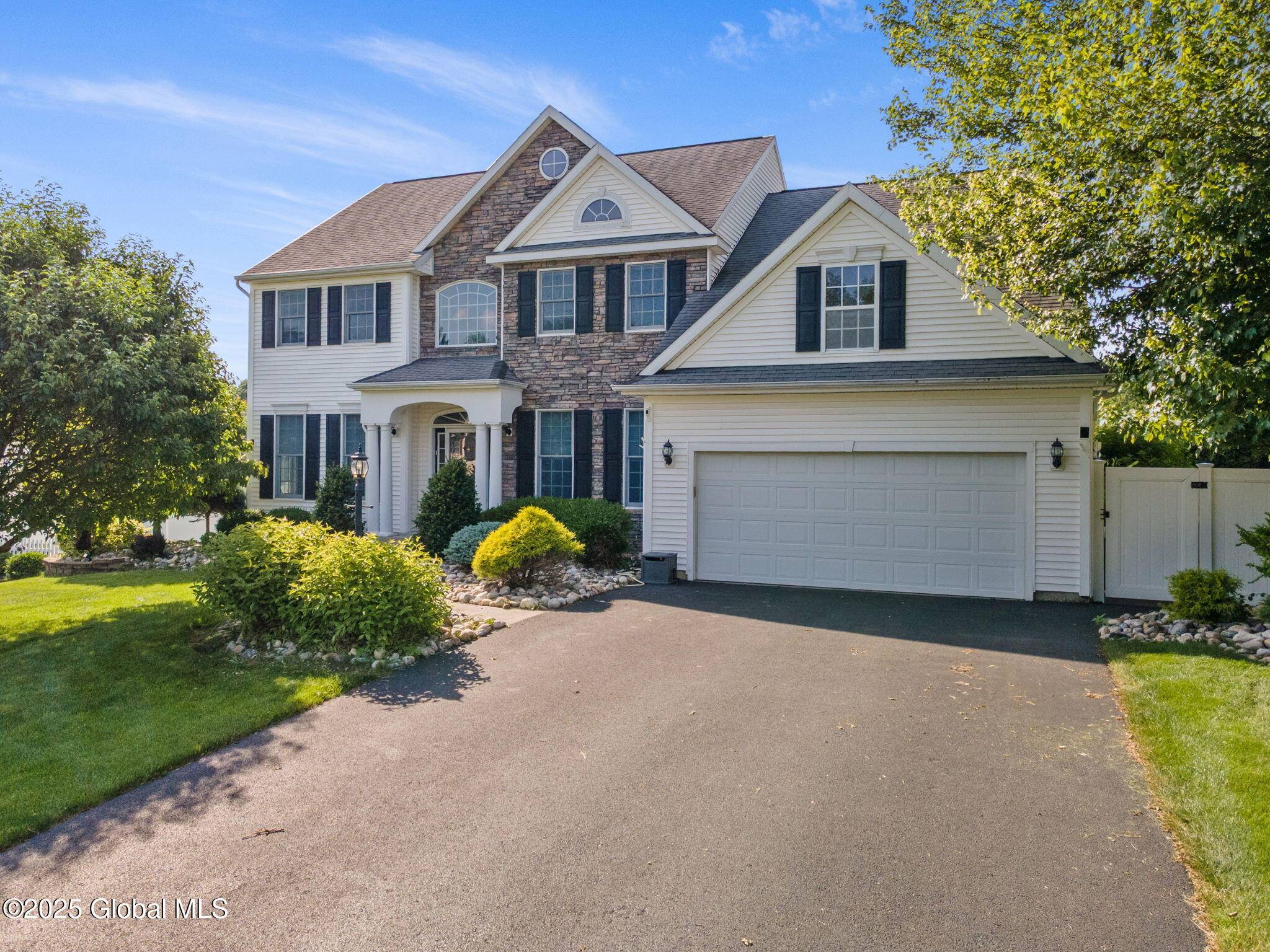 Colonie, NY 12047,46 Dutch Meadows Drive