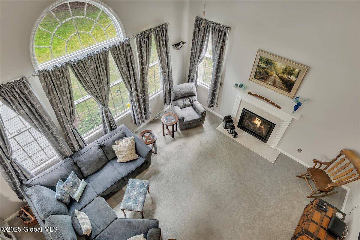 Clifton Park, NY 12065,26 Nadler Road