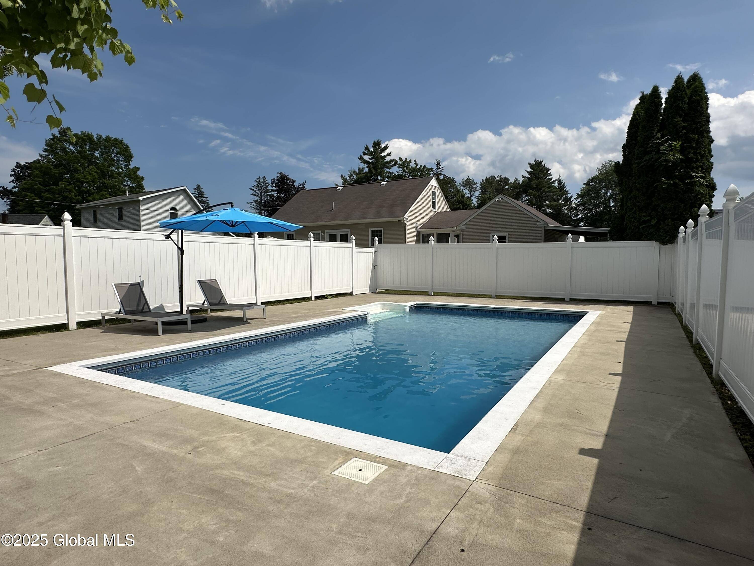 South Glens Falls, NY 12803,12 Spruce Street