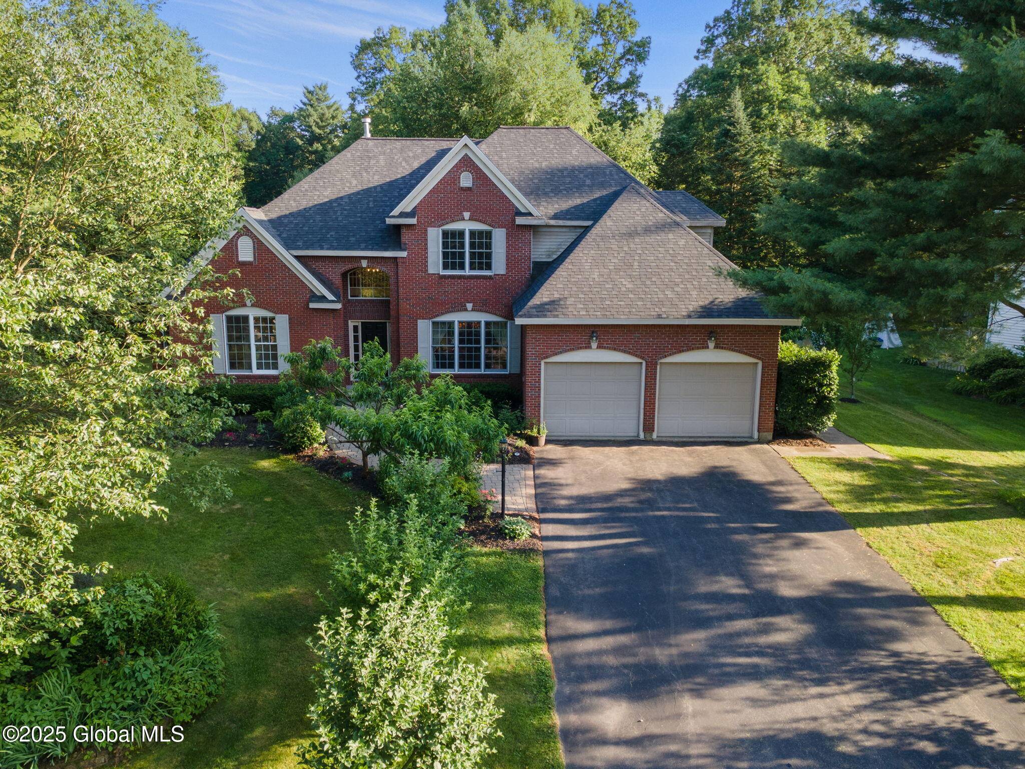 Clifton Park, NY 12019,18 Beresford Road
