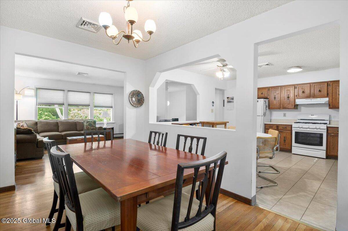 Wilton, NY 12831,27 Hopeful Lane