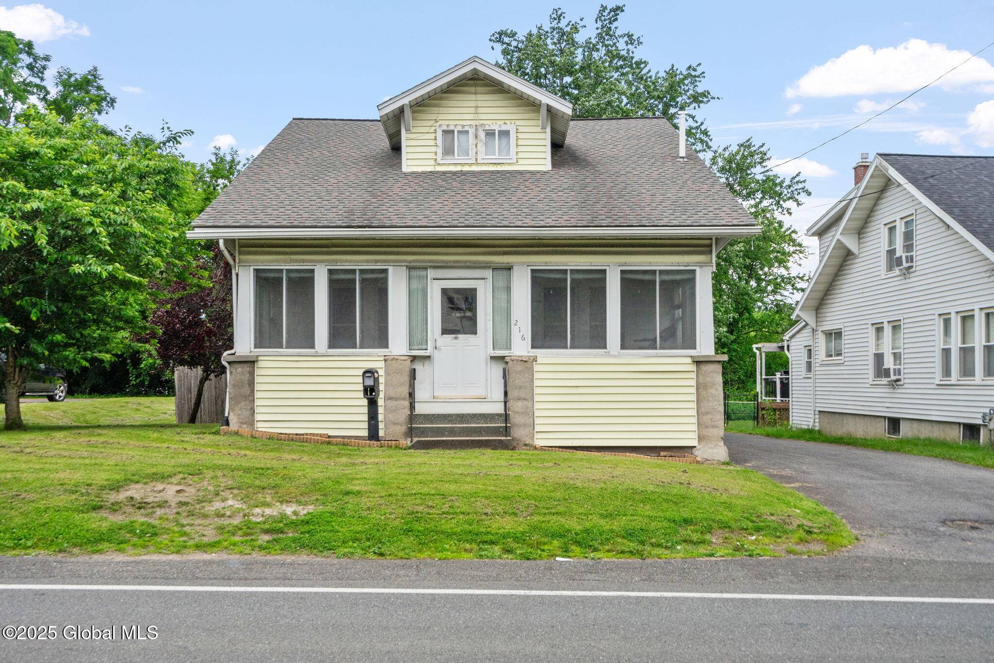 Colonie, NY 12110,216 Old Loudon Road