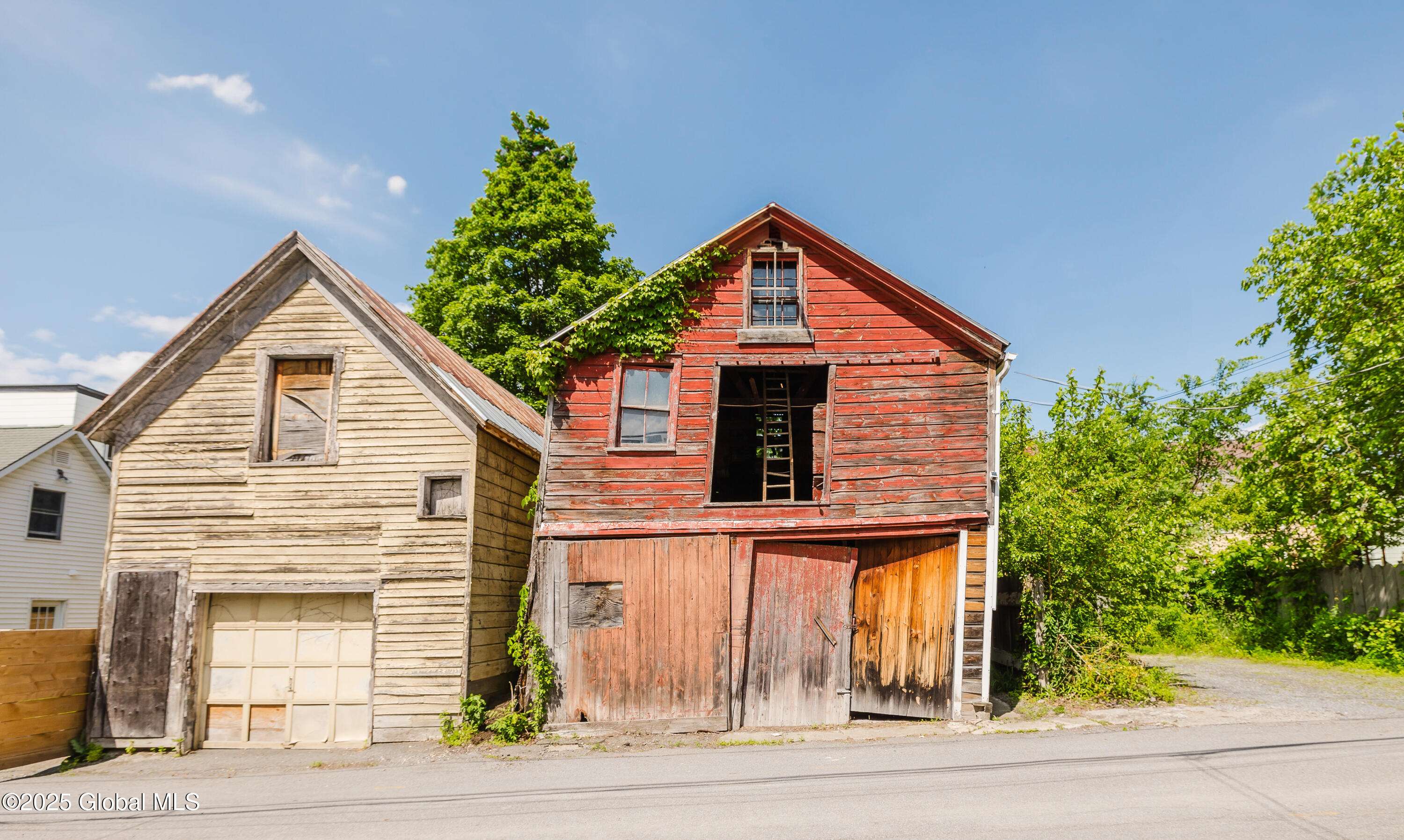 Hudson, NY 12534,609 State Street