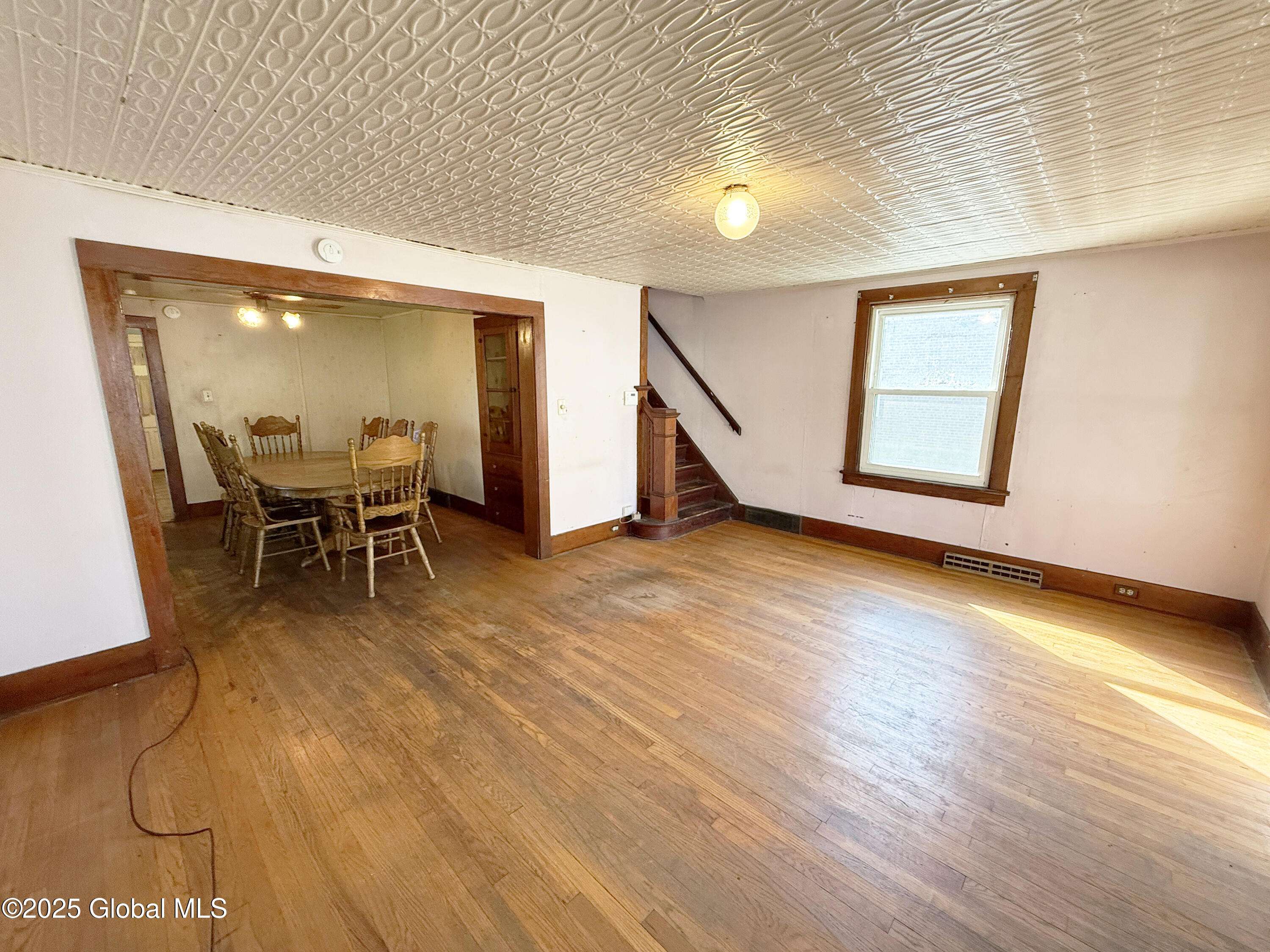 Schenectady, NY 12304,2582 Albany Street