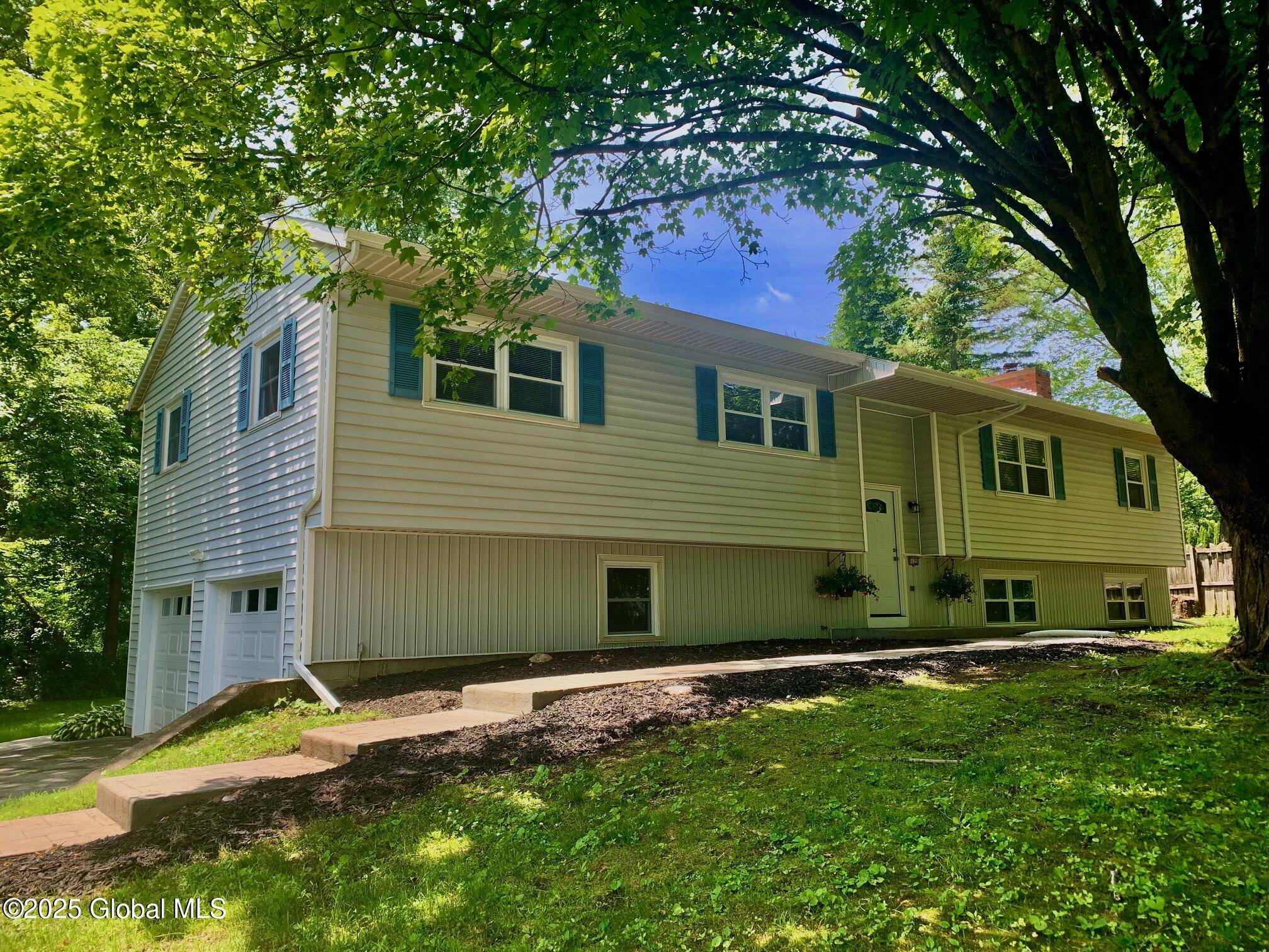 Clifton Park, NY 12065,12 Heritage Lane
