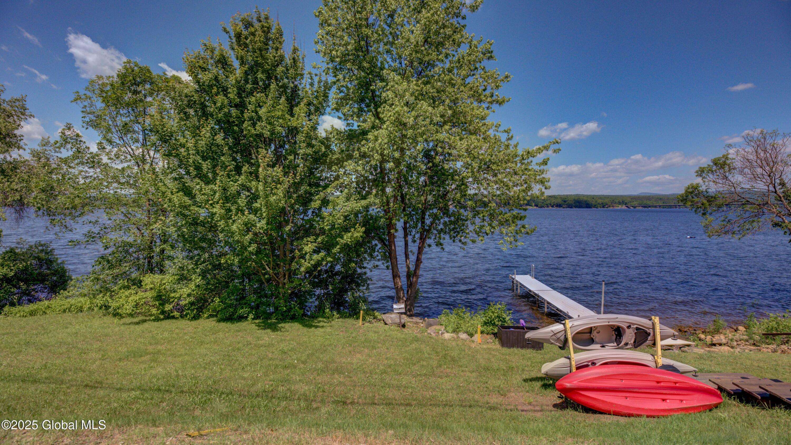 Edinburg, NY 12134,2 Wills Way
