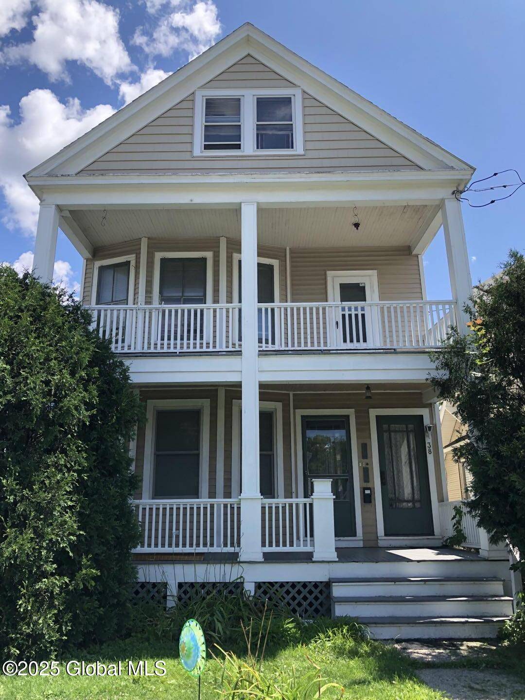Albany, NY 12208,38 Harris Avenue