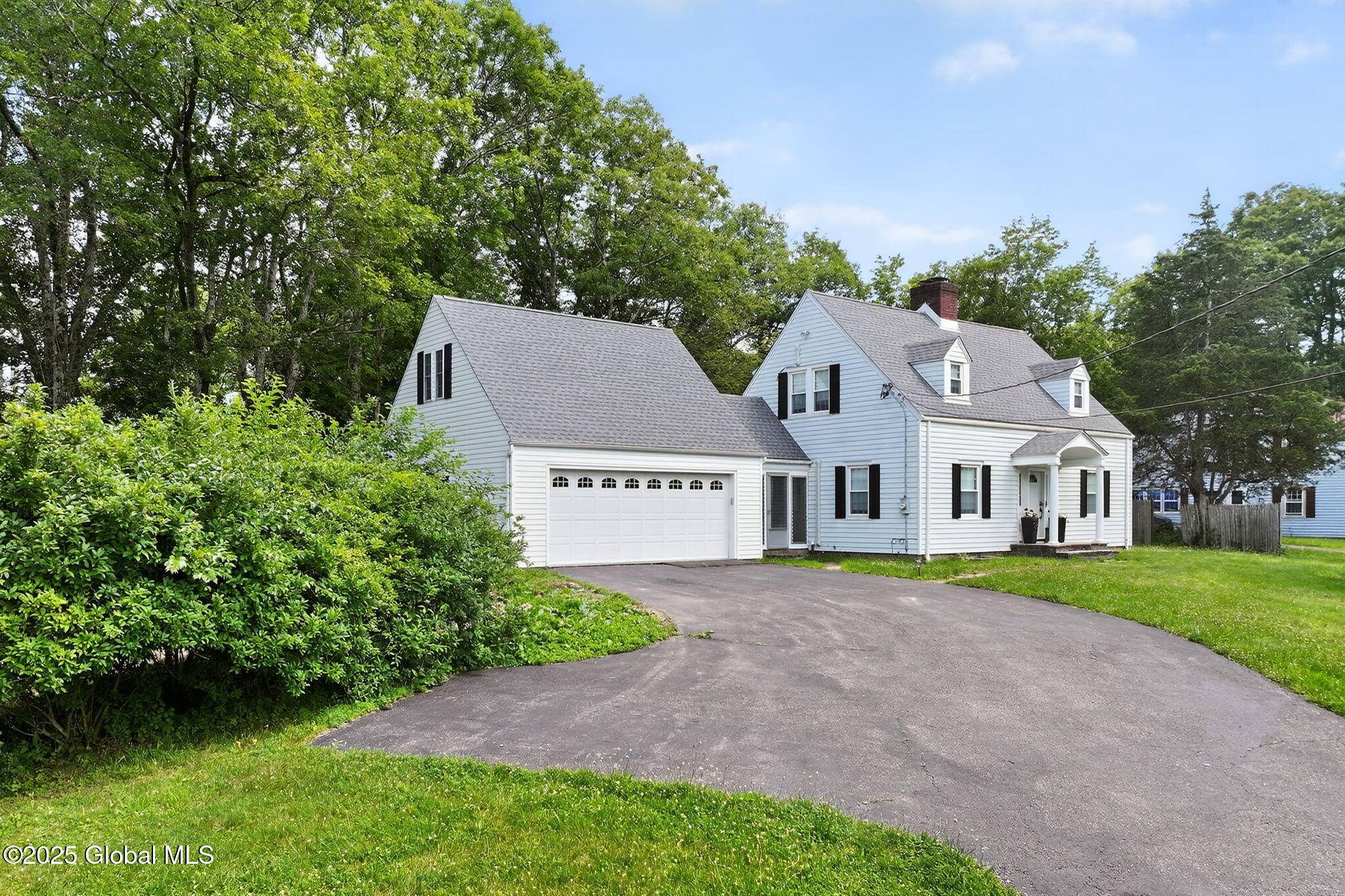 Saugerties, NY 12477,59 Highwoods Road