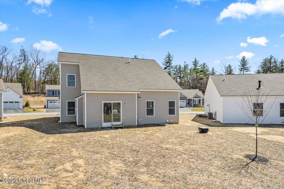 Stillwater, NY 12866,97 Lakepointe Way