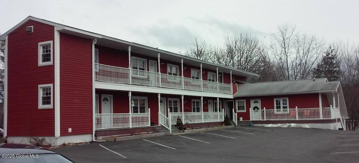 Schuylerville, NY 12871,220 Broad Street #C