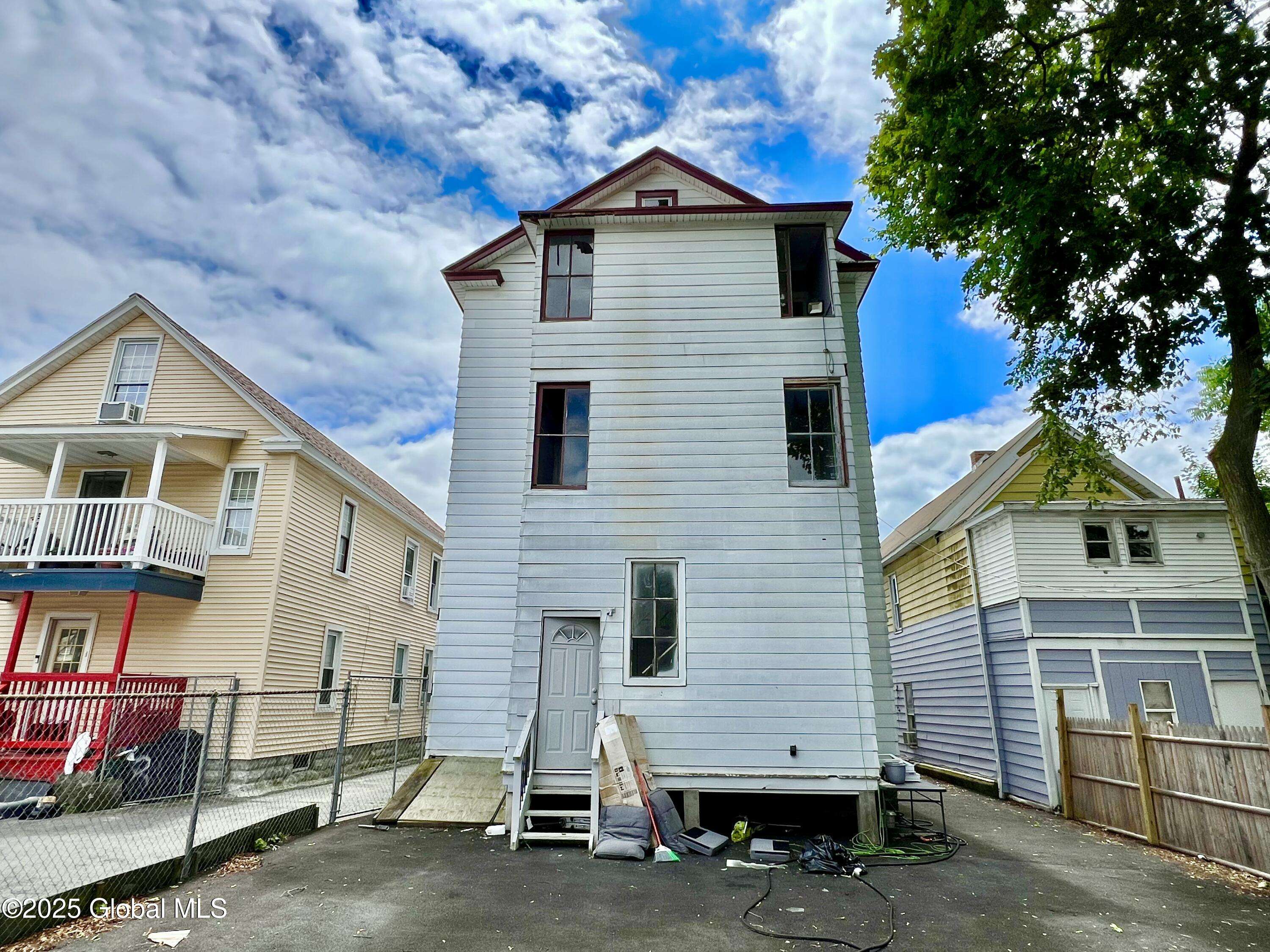 Schenectady, NY 12307,6 Hawk Street
