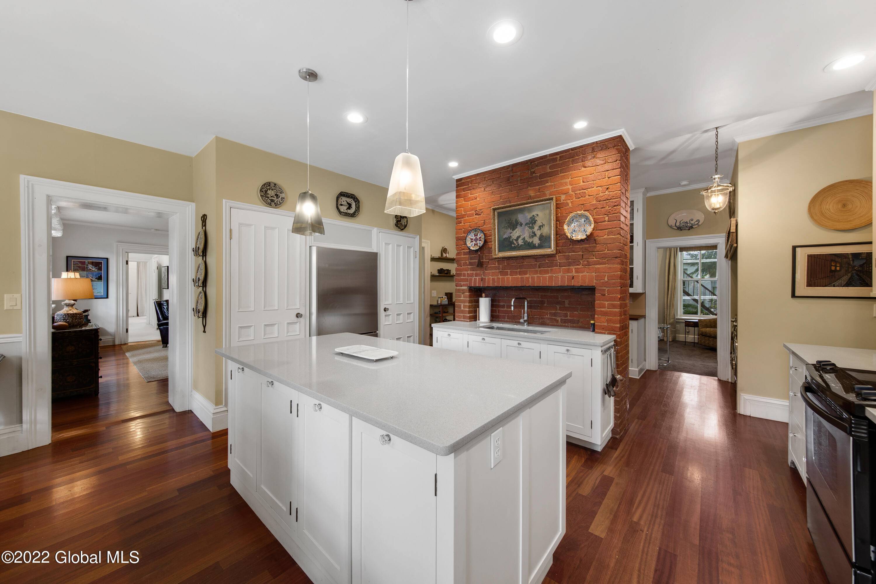 Saratoga Springs, NY 12866,21 Park Place #1