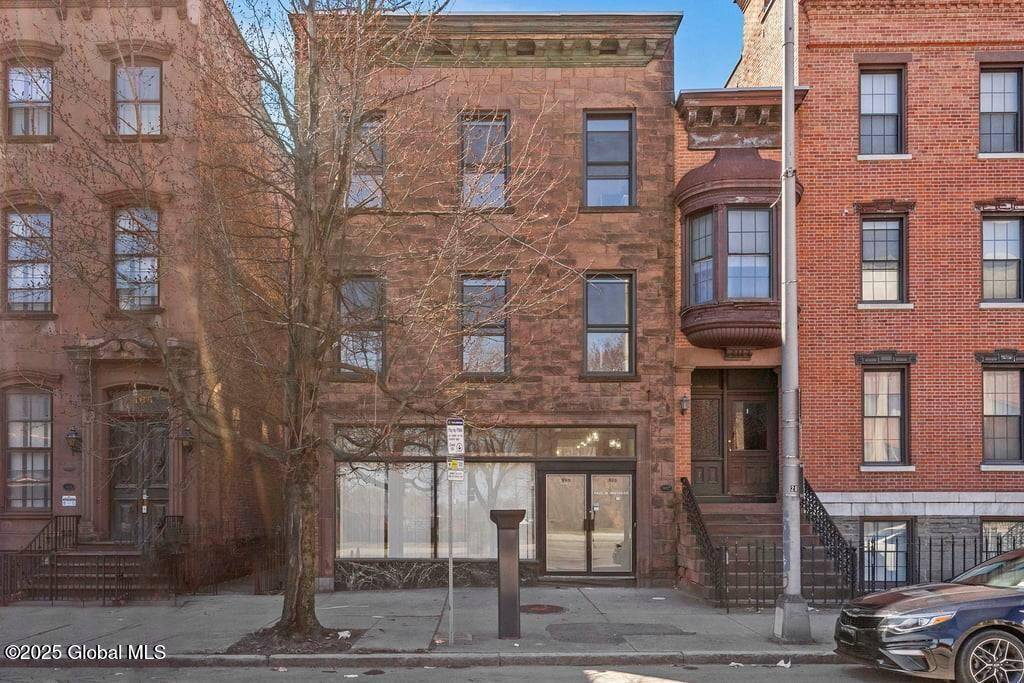 Albany, NY 12210,170 Washington Avenue #2A