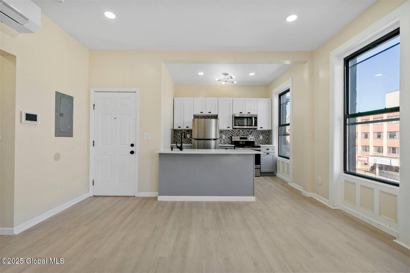 Albany, NY 12210,170 Washington Avenue #1A