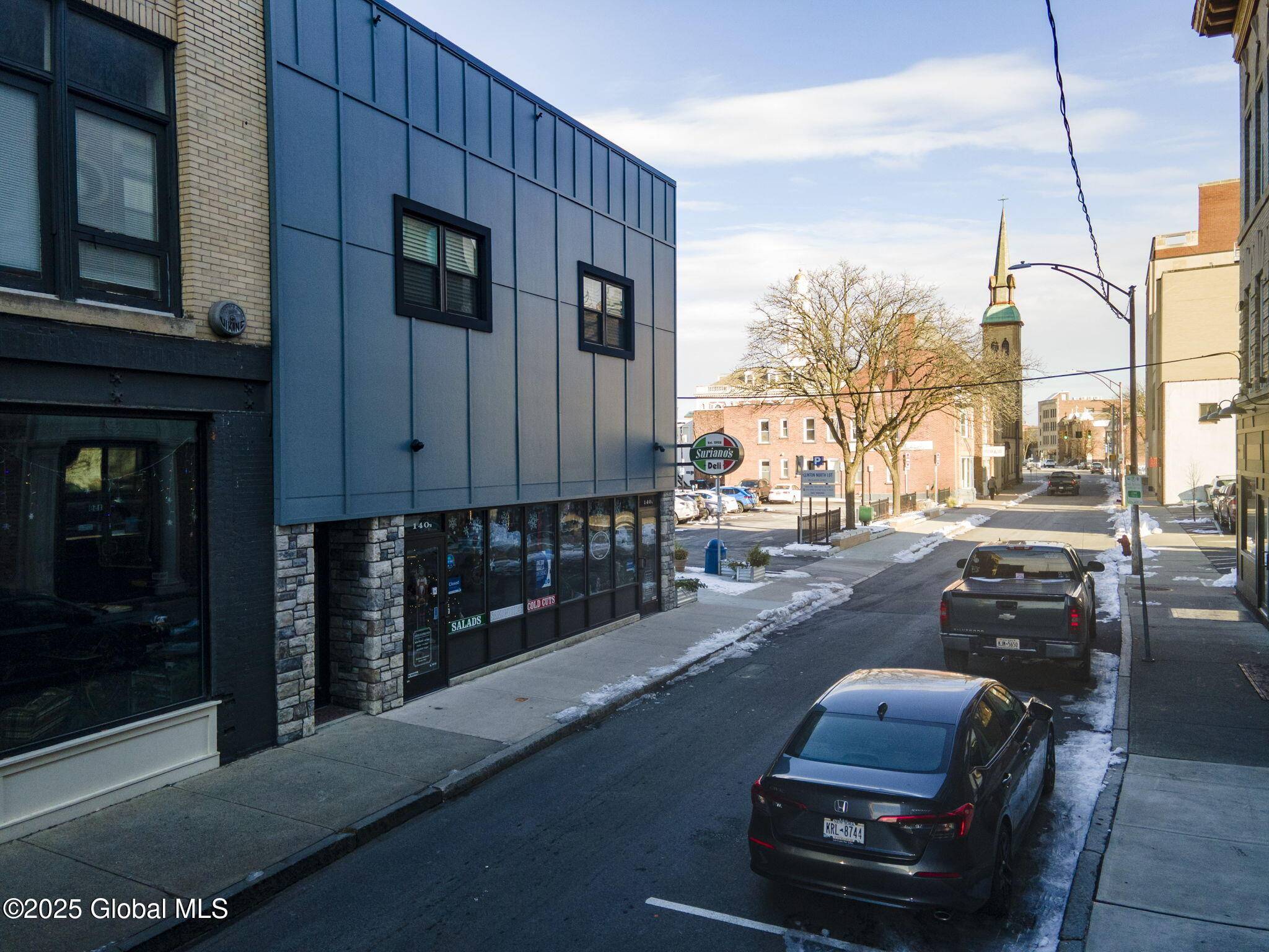 Schenectady, NY 12305,140 Clinton Street #Unit 1