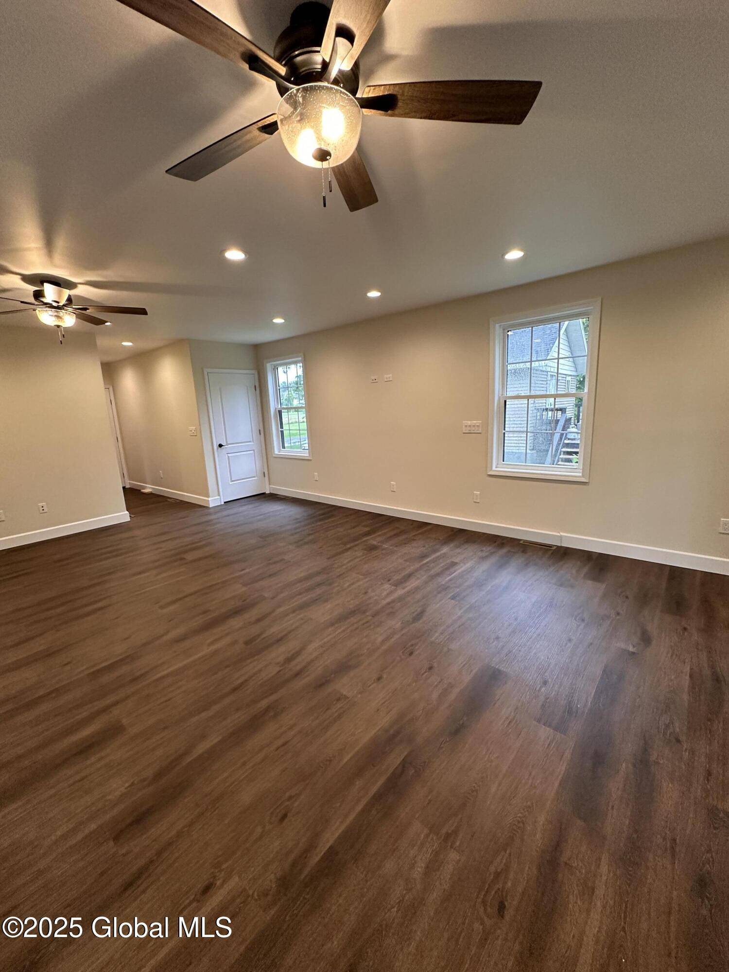 Watervliet, NY 12189,13 Canal Street #1