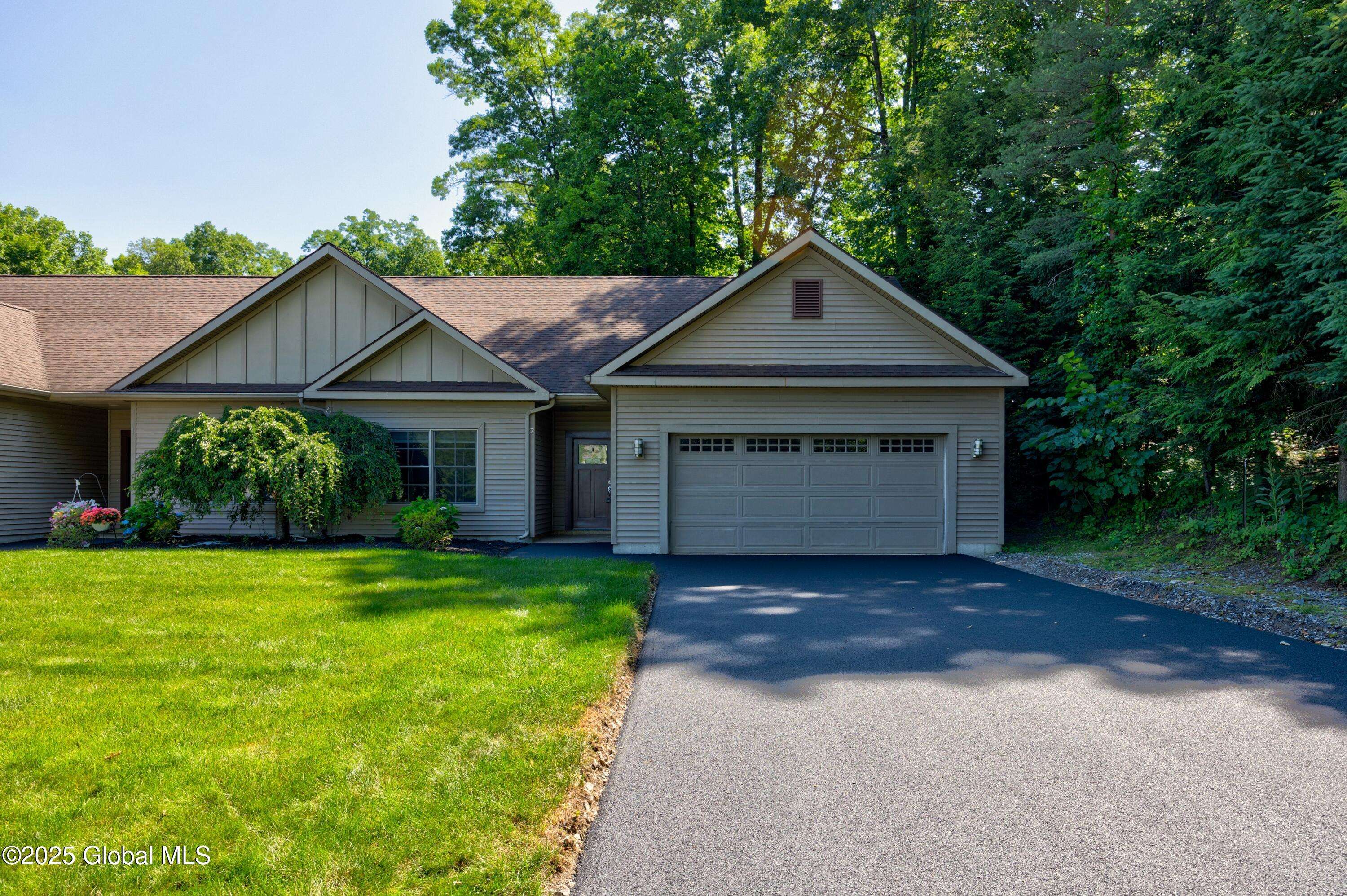 Saratoga Springs, Inside, NY 12866,66 Warren Street ##102
