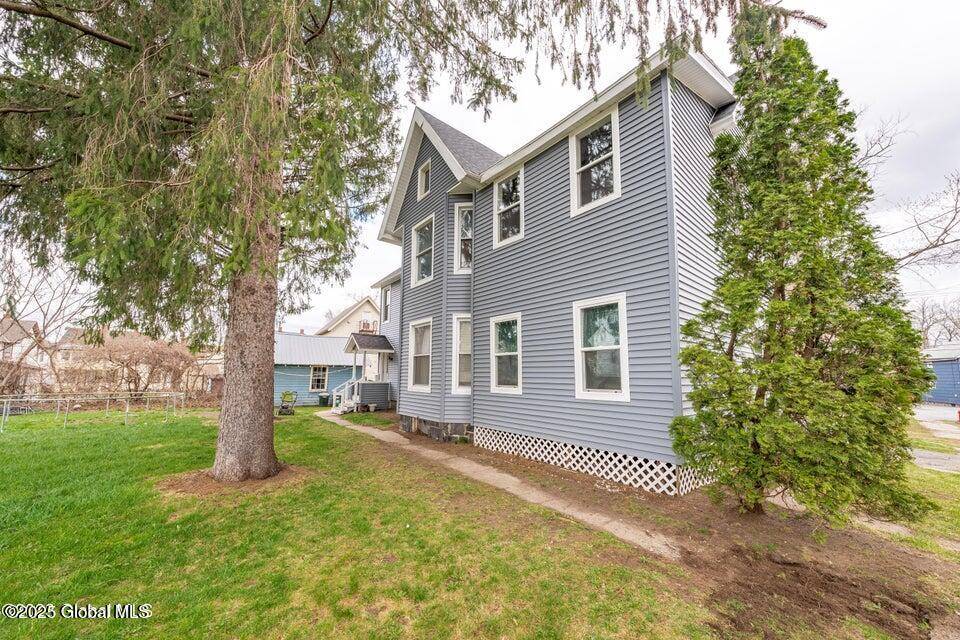 Gloversville, NY 12078,65 Temple Street