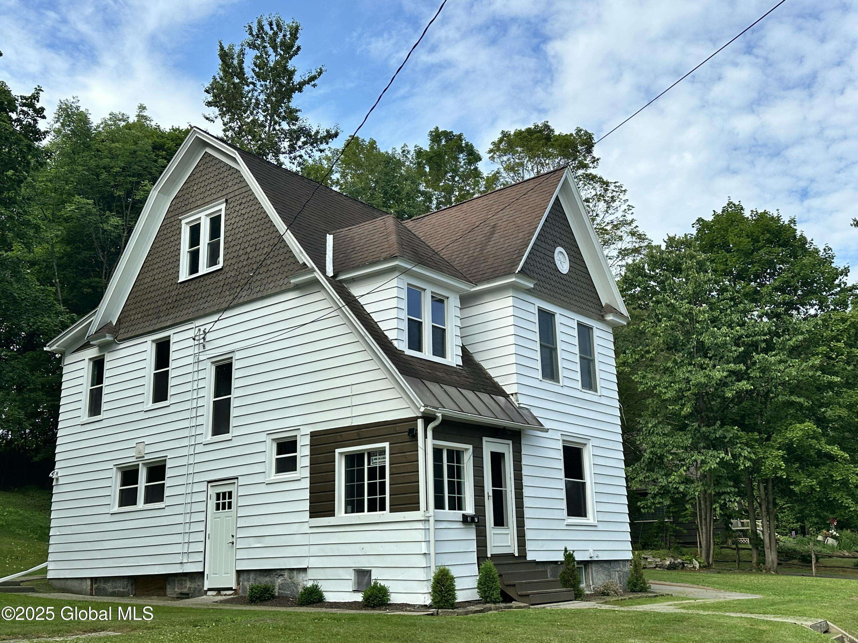 Gloversville, NY 12078,37 Highland Terrace